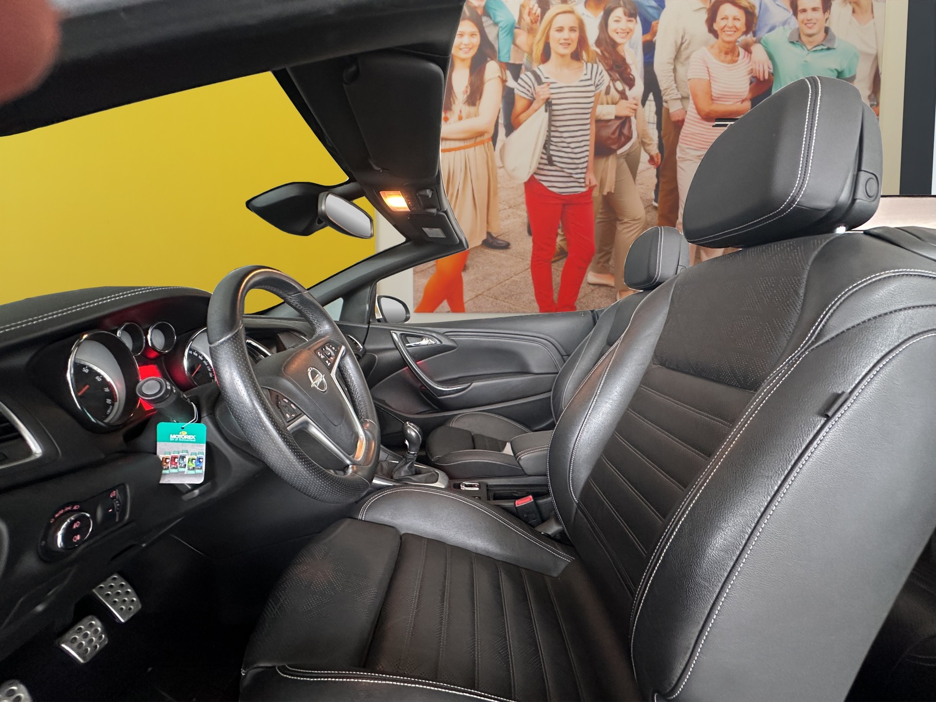 OPEL Cascada 1.4i 16V Turbo Cosmo-image-9