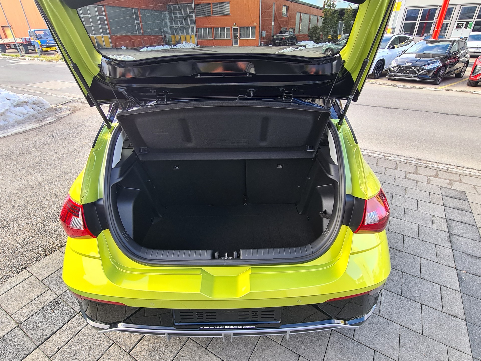 HYUNDAI i20 1.0 T-GDi Amplia Safe Tec Pack DCT-image-11