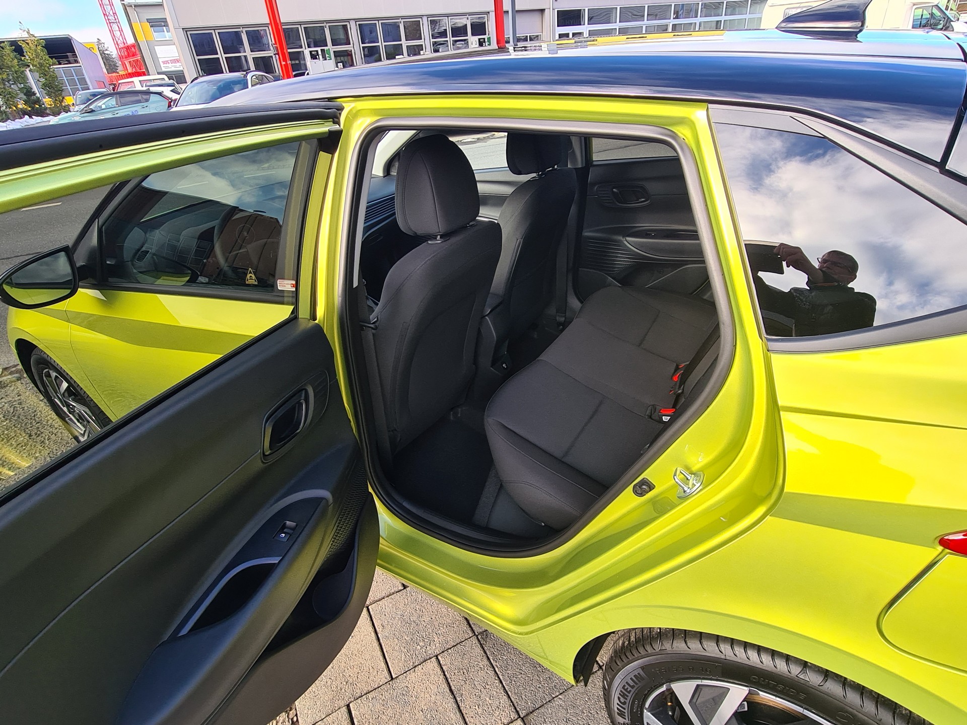 HYUNDAI i20 1.0 T-GDi Amplia Safe Tec Pack DCT-image-10