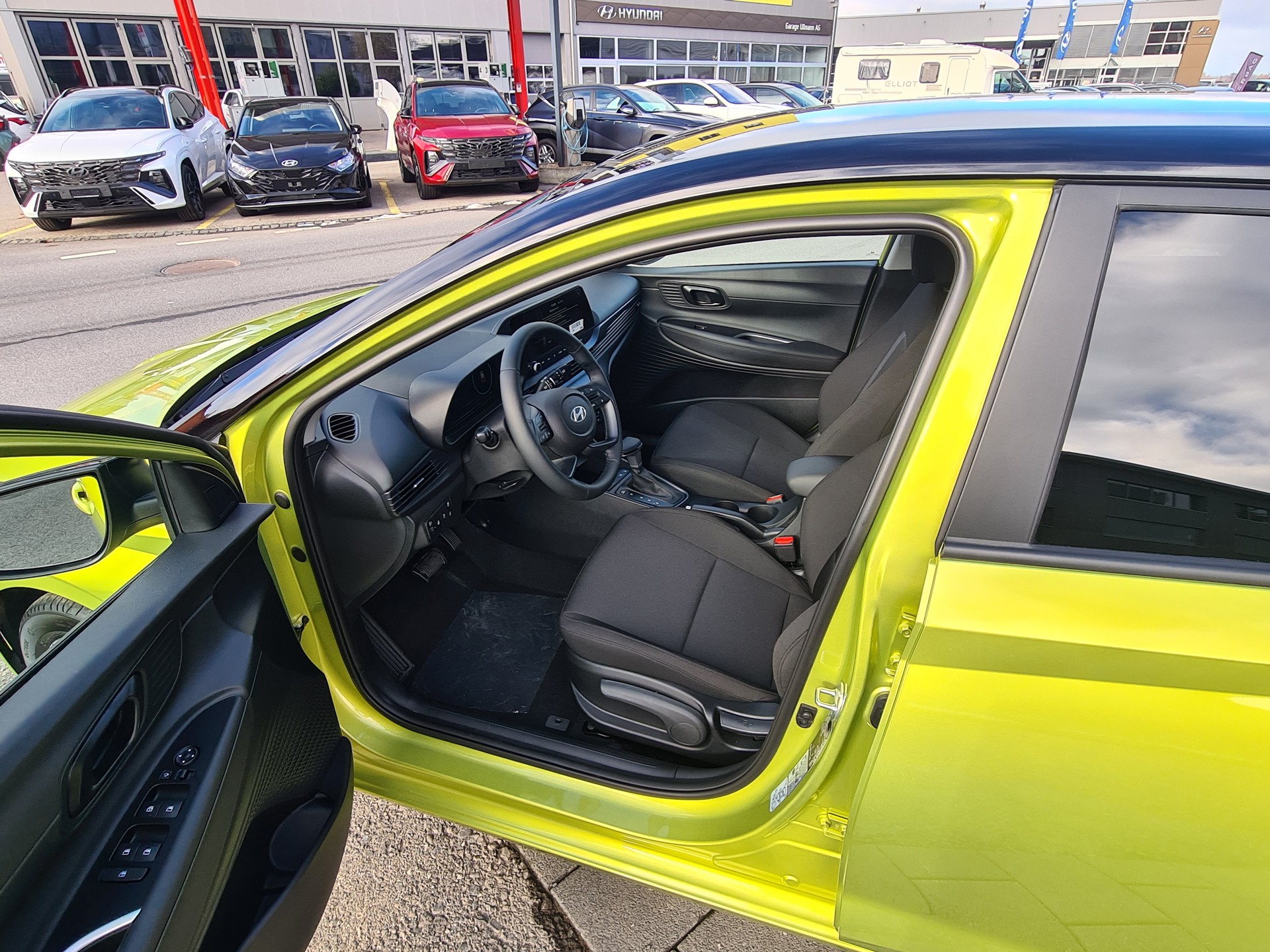 HYUNDAI i20 1.0 T-GDi Amplia Safe Tec Pack DCT-image-9