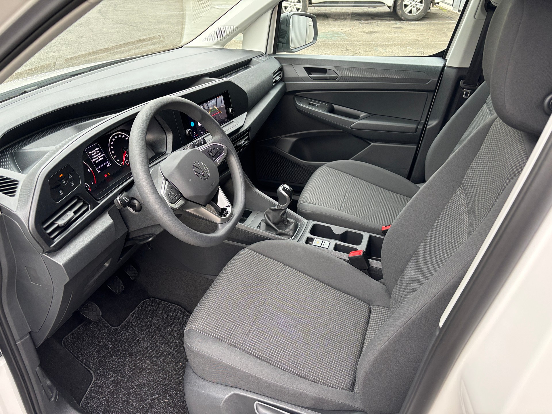 VW Caddy Maxi 2.0 TDI Cargo 4x4-image-4