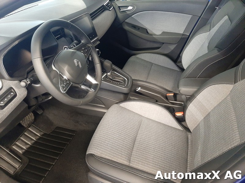 RENAULT Clio 1.6 E-Tech techno-image-12