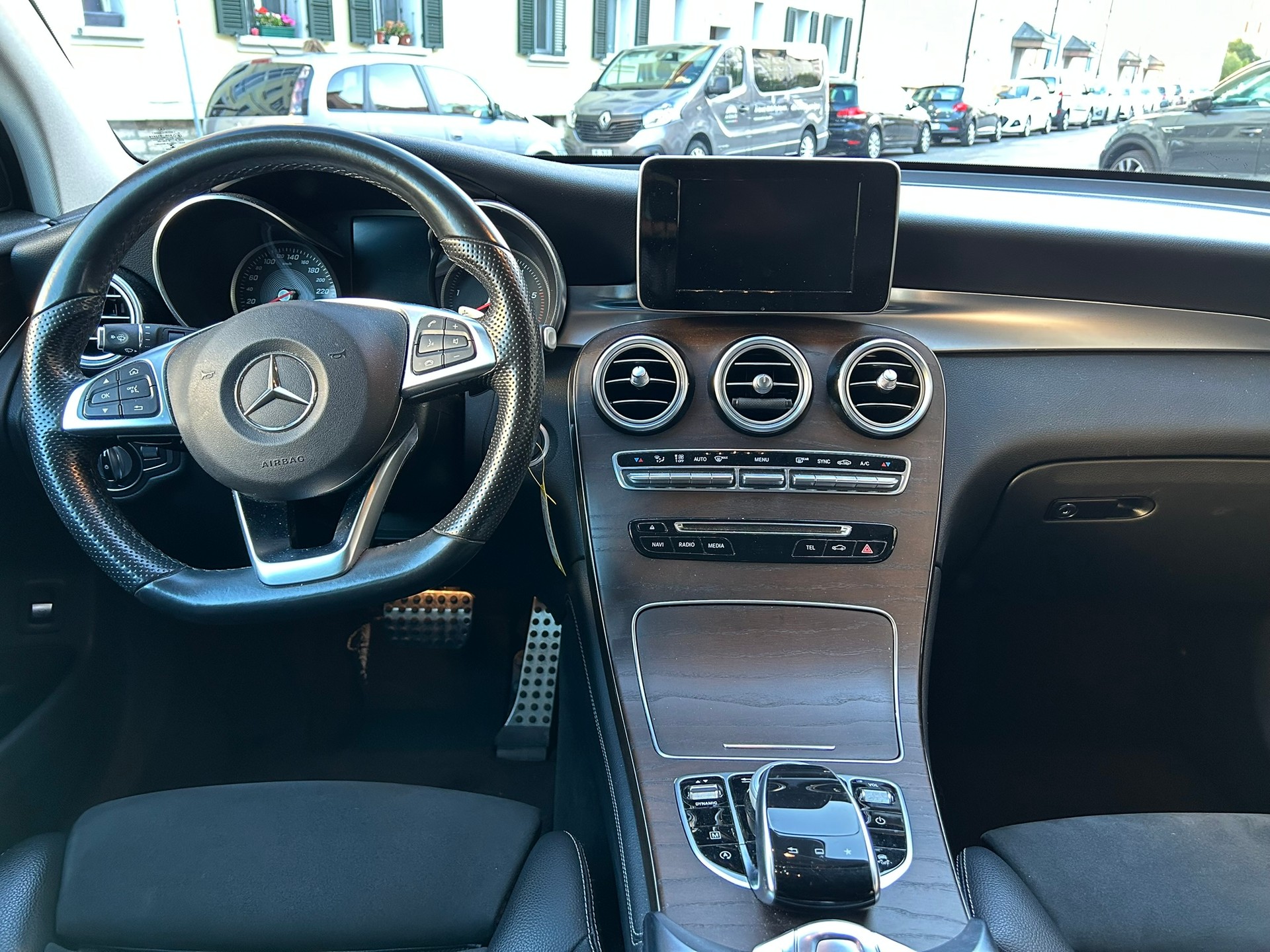 MERCEDES-BENZ GLC 220 d Exclusive 4Matic-image-9