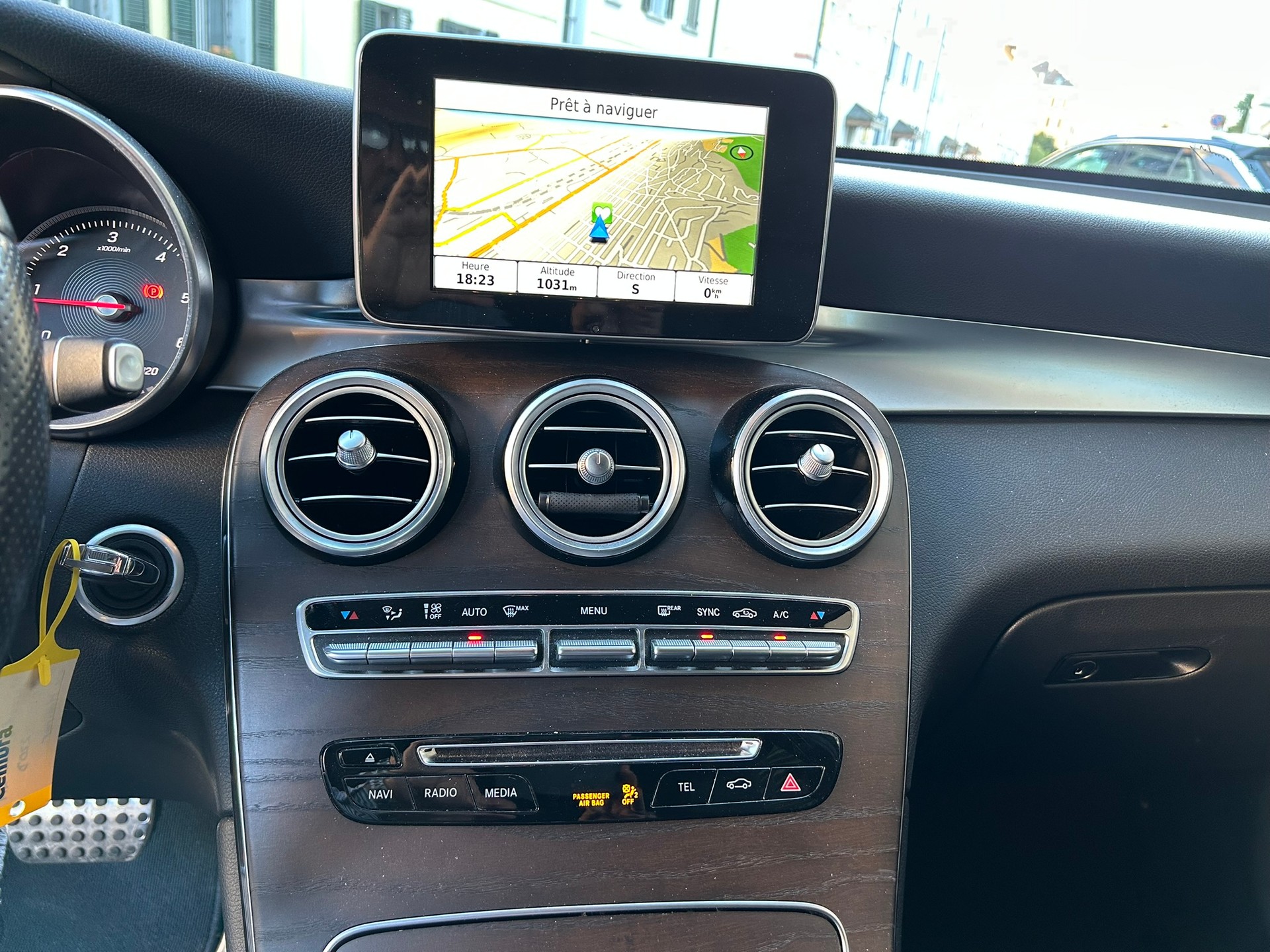 MERCEDES-BENZ GLC 220 d Exclusive 4Matic-image-13