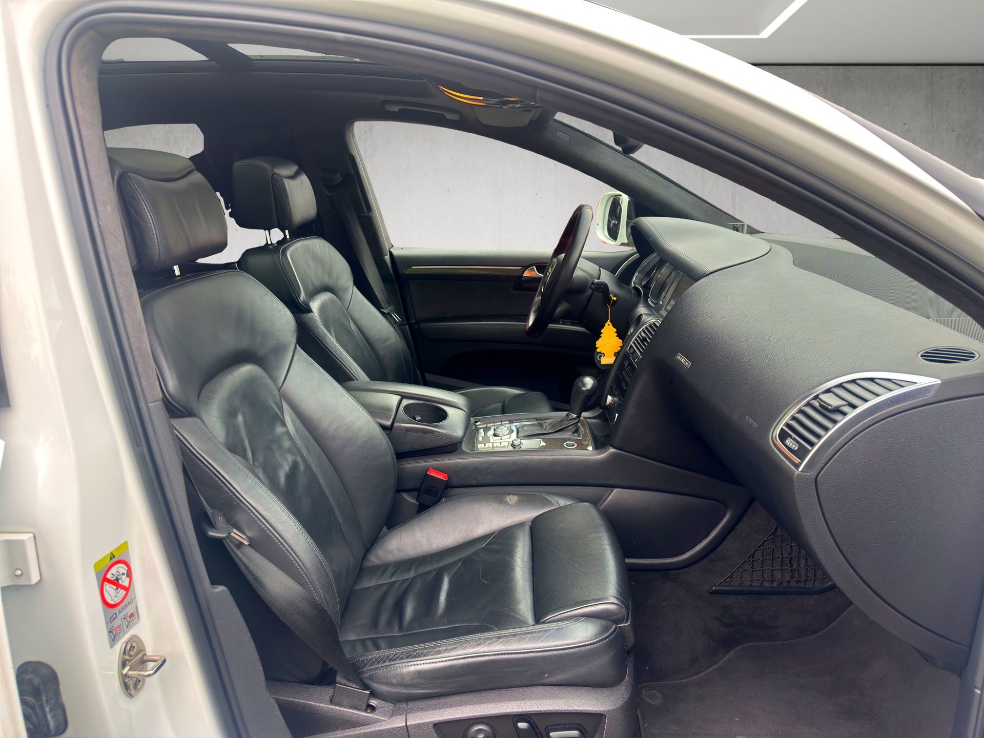 AUDI Q7 6.0 TDI V12 quattro tiptronic-image-8
