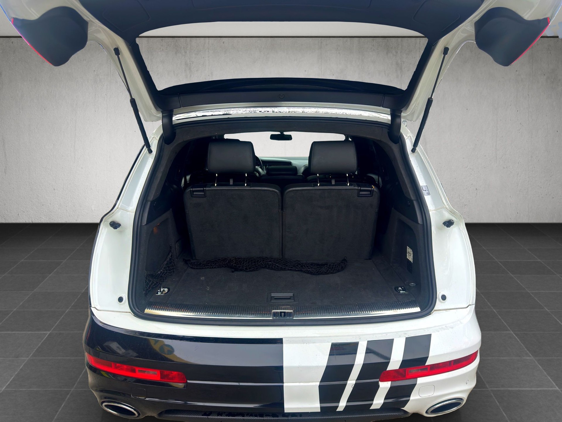 AUDI Q7 6.0 TDI V12 quattro tiptronic-image-6
