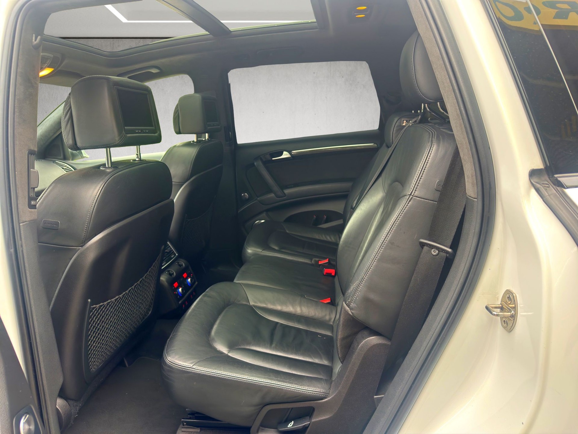 AUDI Q7 6.0 TDI V12 quattro tiptronic-image-10