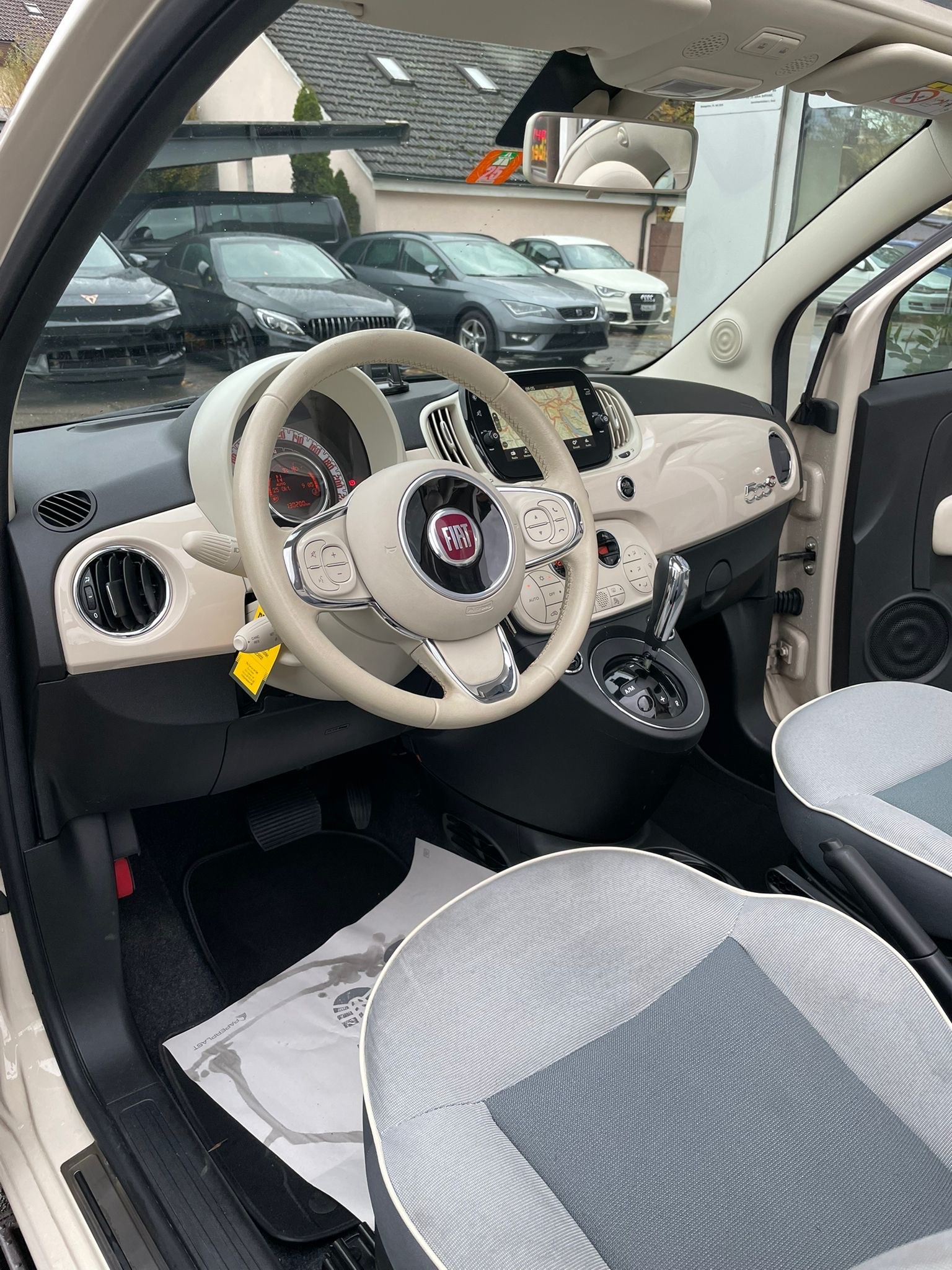 FIAT Facelift 500C 0.9 Twinair Collezione Dualogic CH-Auto-image-13