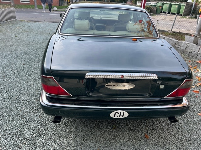 DAIMLER 6.0 Double Six-image-3