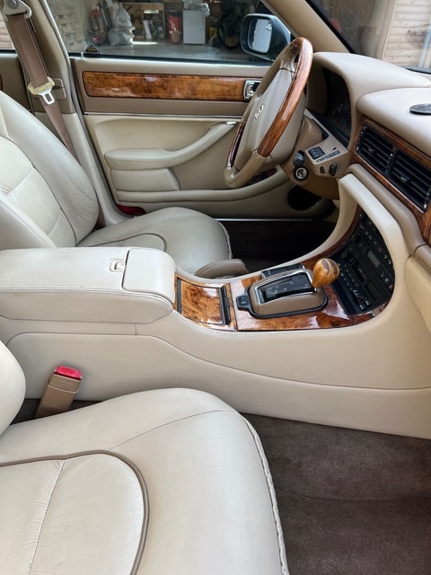 DAIMLER 6.0 Double Six-image-6