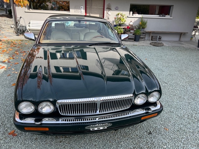 DAIMLER 6.0 Double Six-image-2