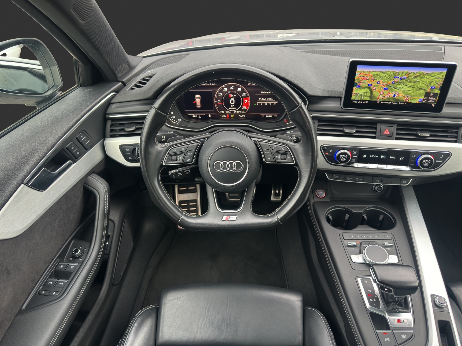 AUDI S4 Avant 3.0 TFSI quattro tiptronic-image-11