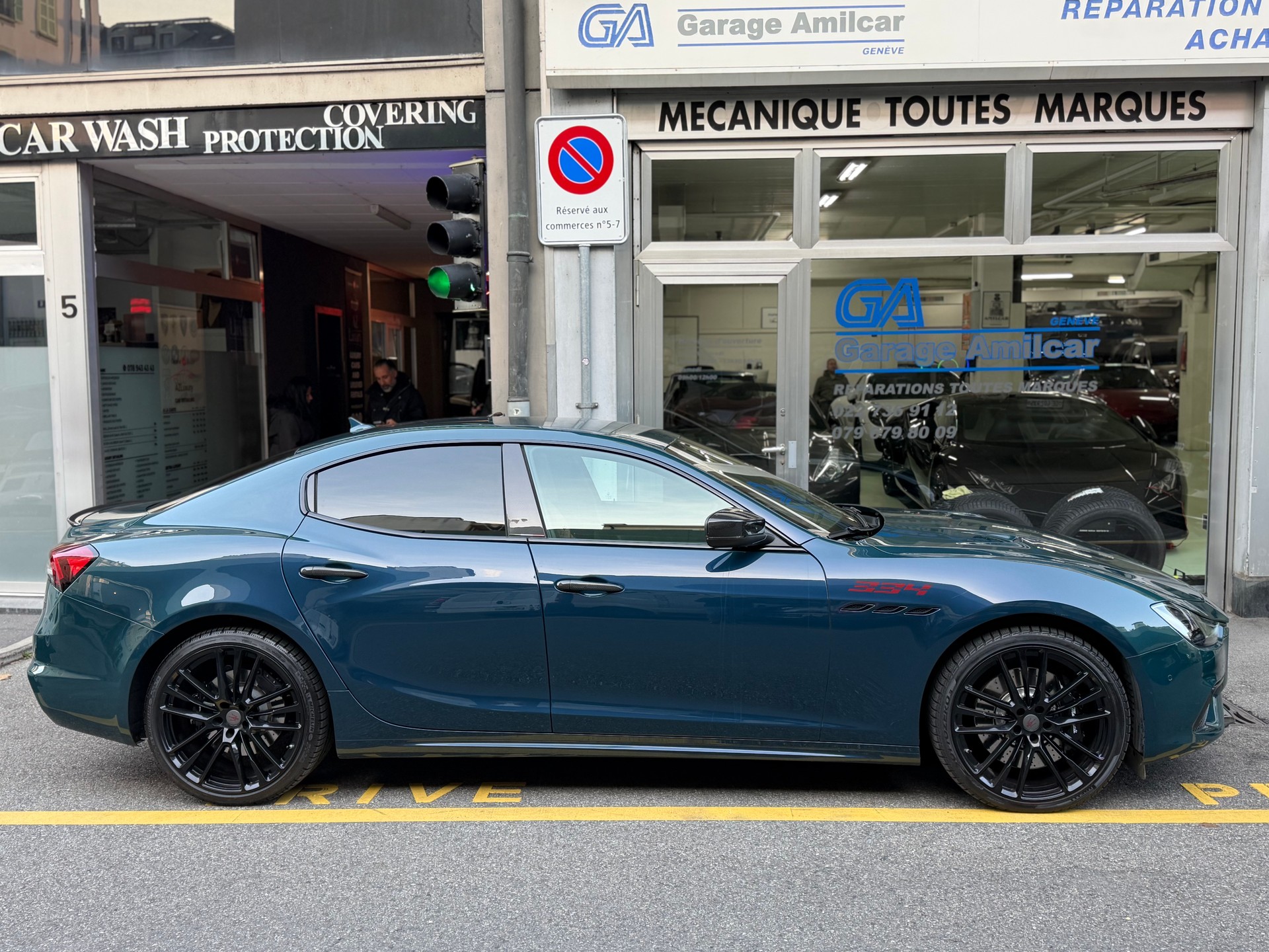 MASERATI Ghibli Trofeo 3.8 V8 Automatica-image-12