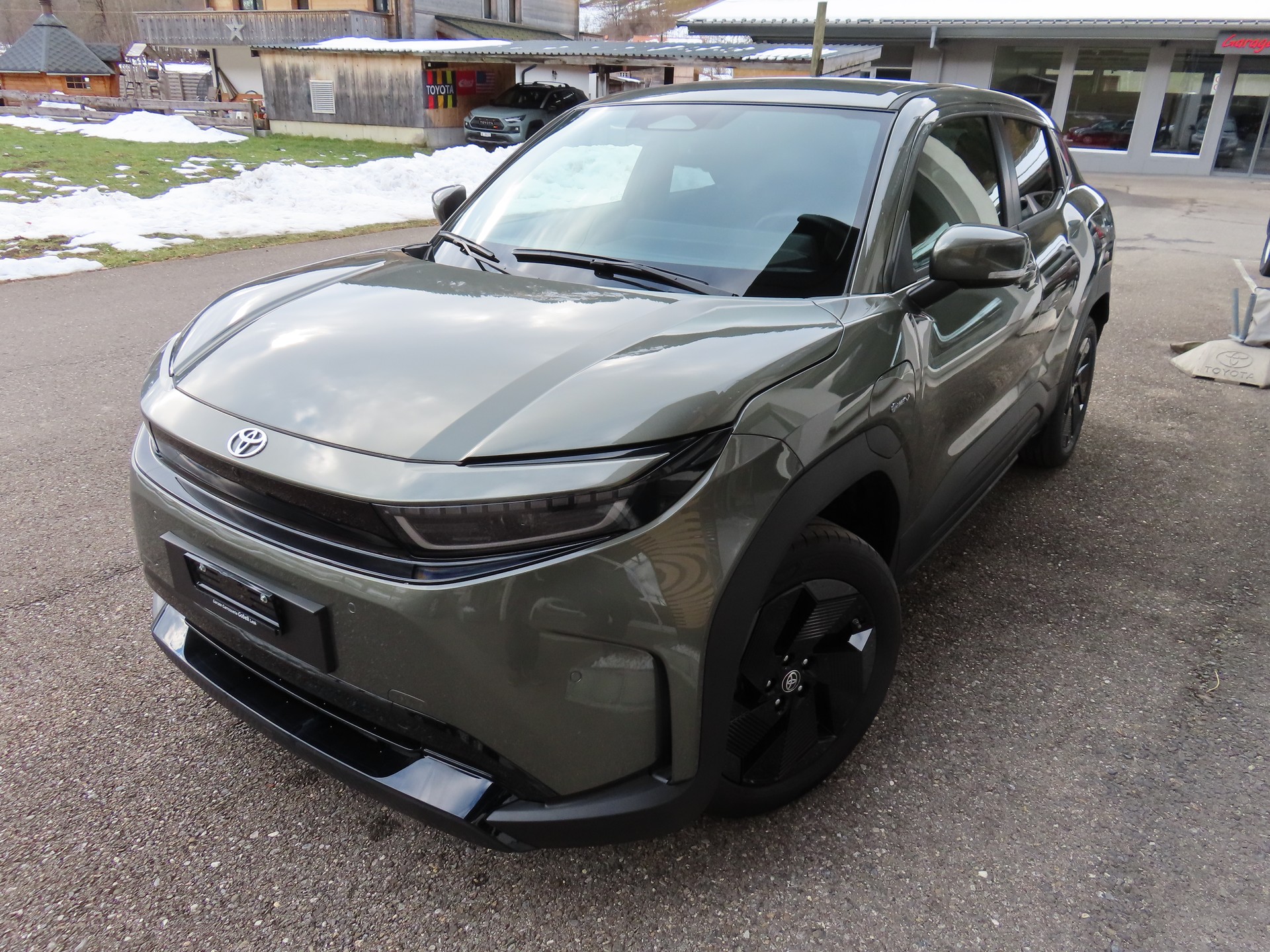 TOYOTA Urban Cruiser 61 kWh Trend AWD-showroom-element-2