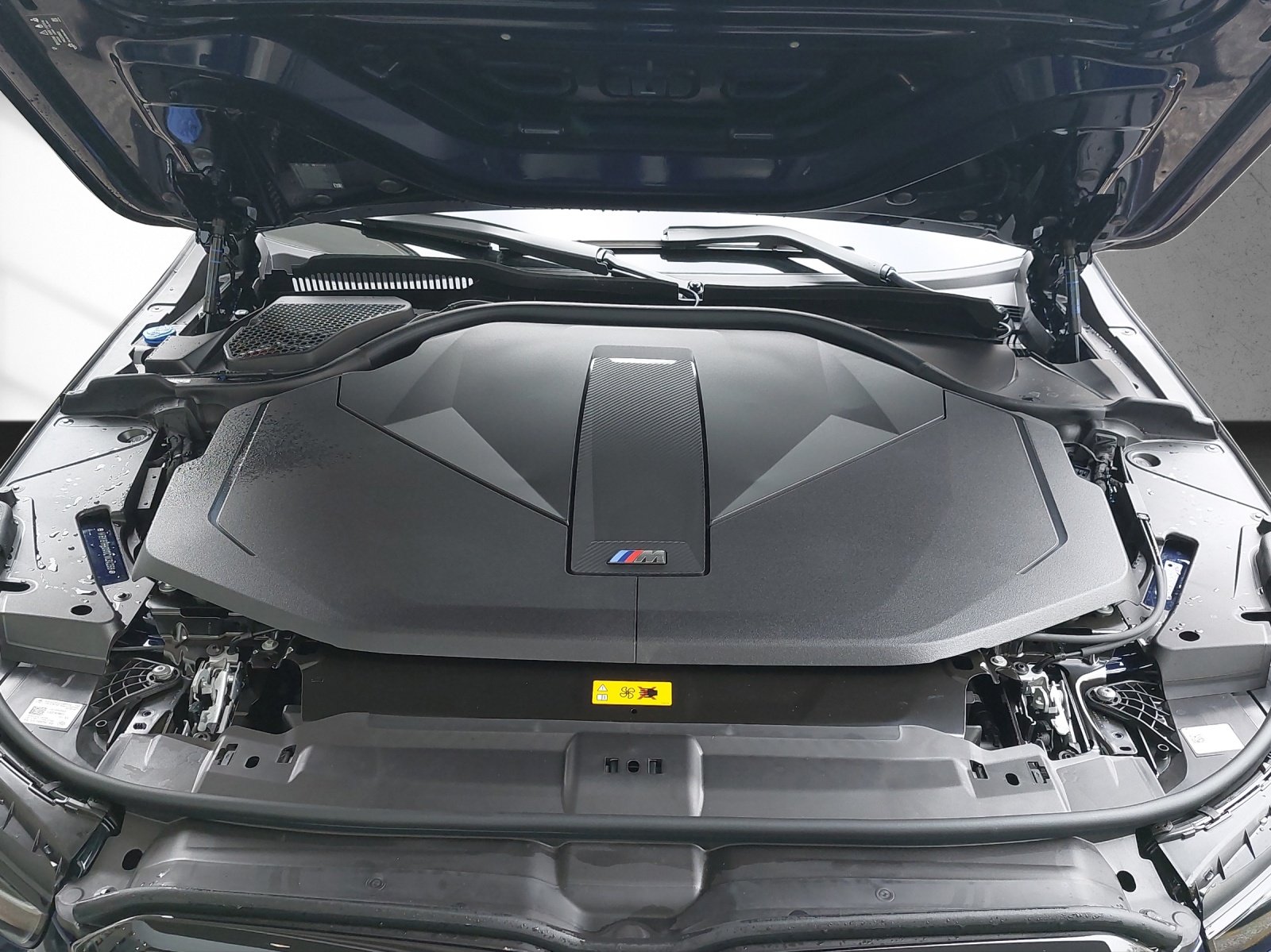 BMW i5 M60 Touring M Sport Pro-image-18