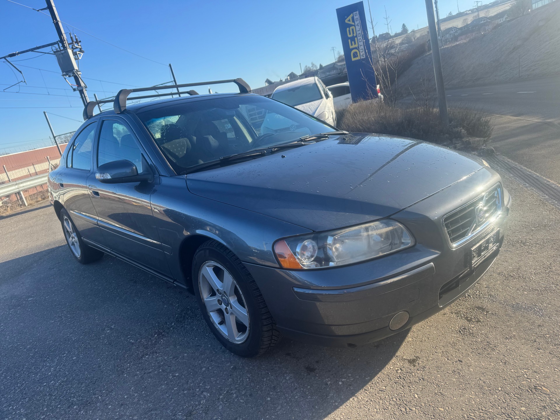 VOLVO S60 2.4 Momentum-image-2