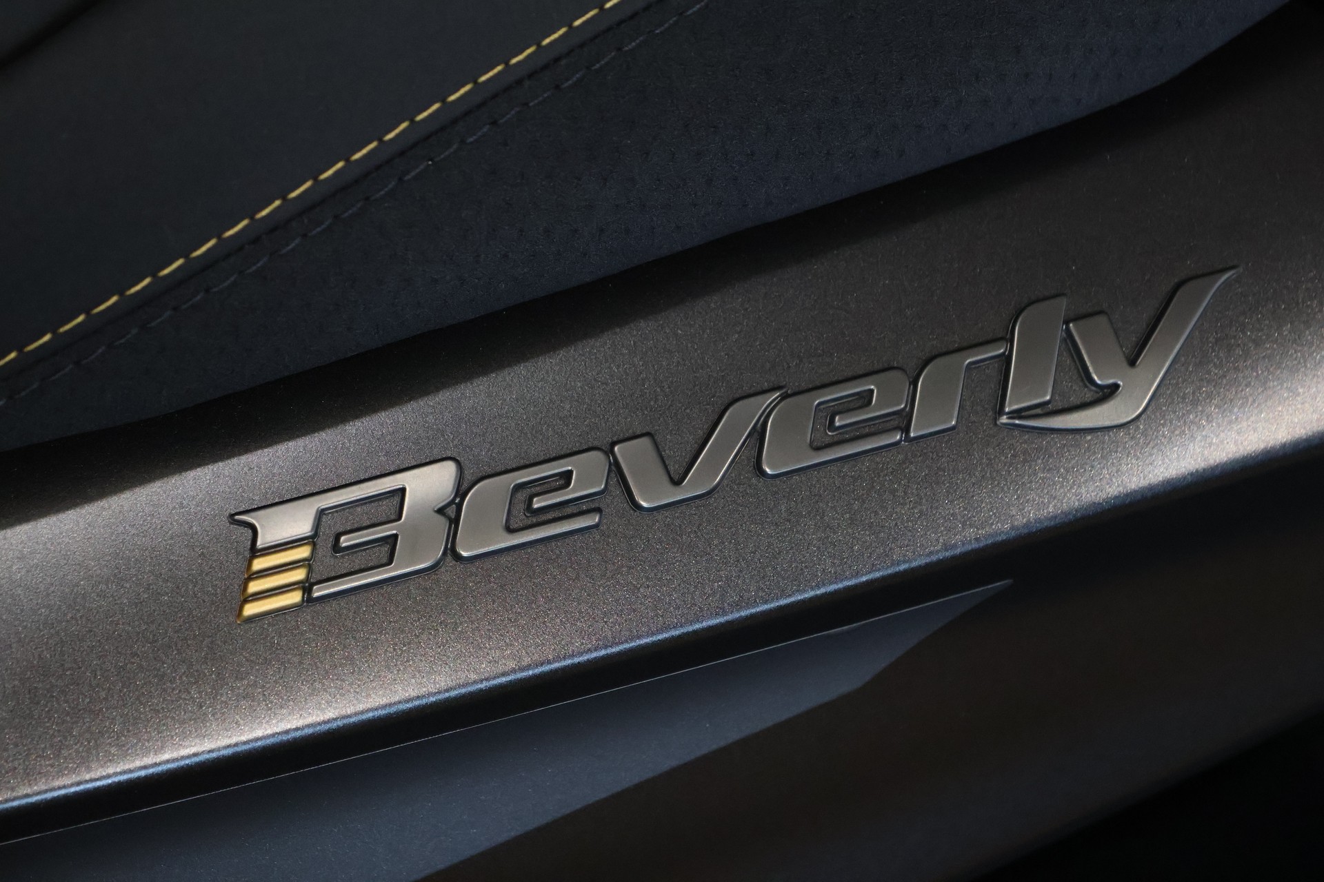 PIAGGIO Beverly 400 Sport E5+ 25th Anniversary (4 Jahre Garantie)-image-8