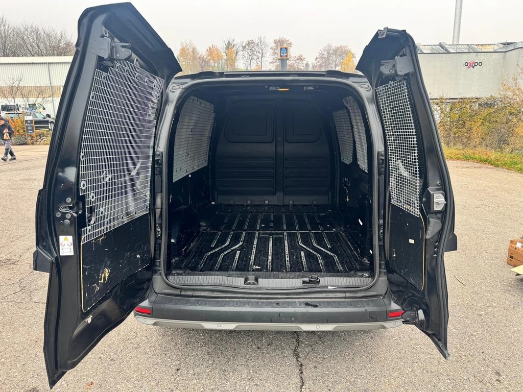 RENAULT Kangoo Van 1.3TCe L2 130 PF Extra-image-8