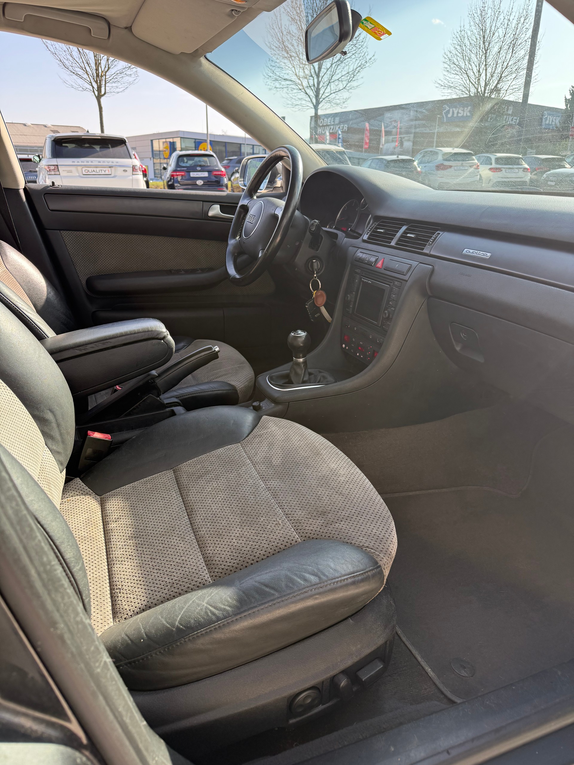 AUDI A6 allroad 2.5TDI quattro Handschalter!-image-5