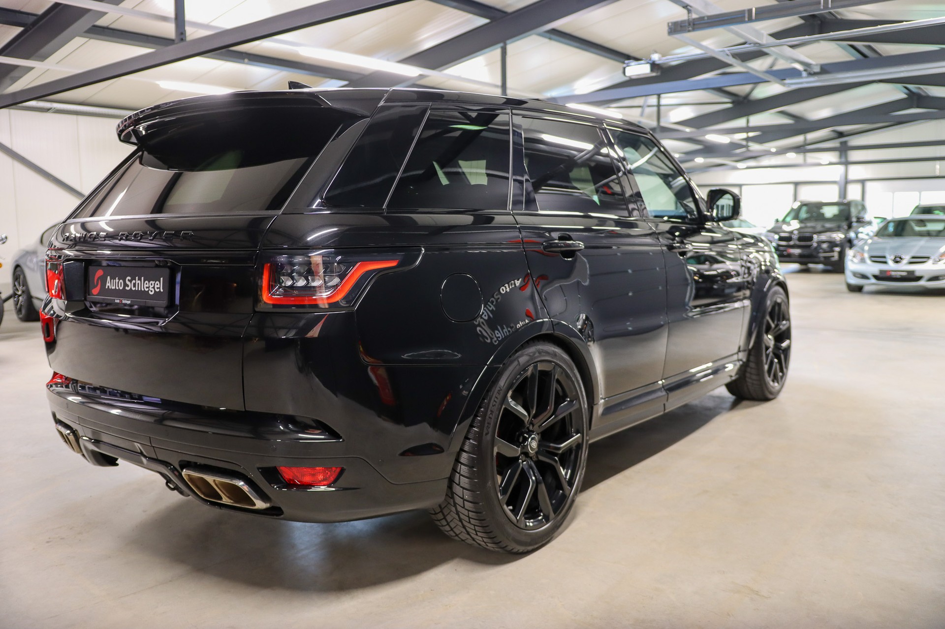 LAND ROVER Range Rover Sport 5.0 V8 S/C SVR Automatic-image-5