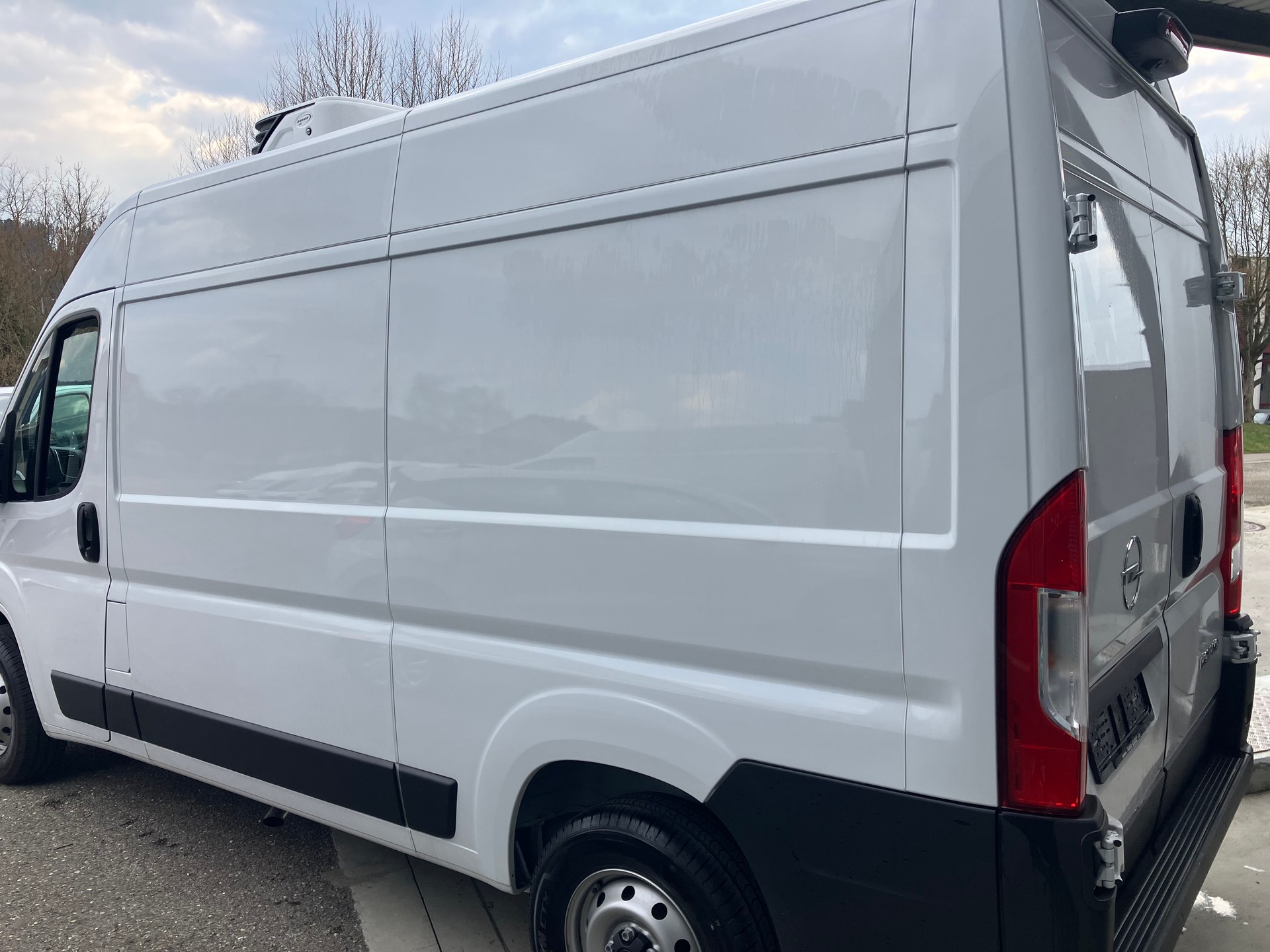 PEUGEOT Boxer 2.2 HDI 335 L2H2-image-3
