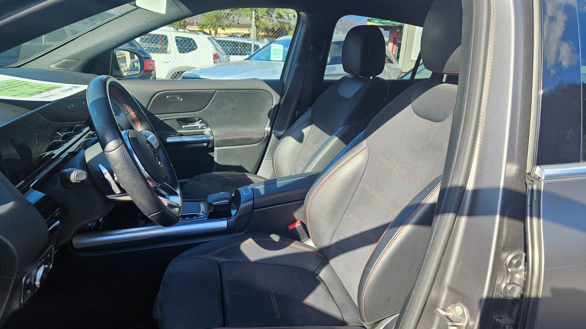 MERCEDES-BENZ GLA 220d 4Matic Progressive 8G-DCT-image-6