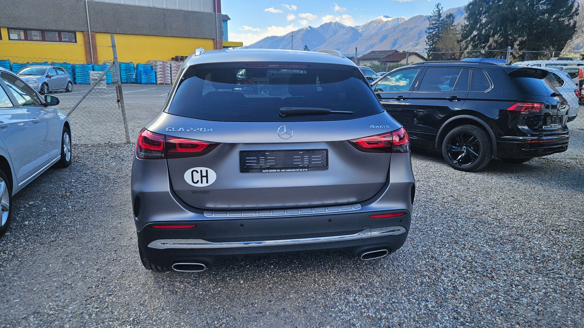 MERCEDES-BENZ GLA 220d 4Matic Progressive 8G-DCT-image-5