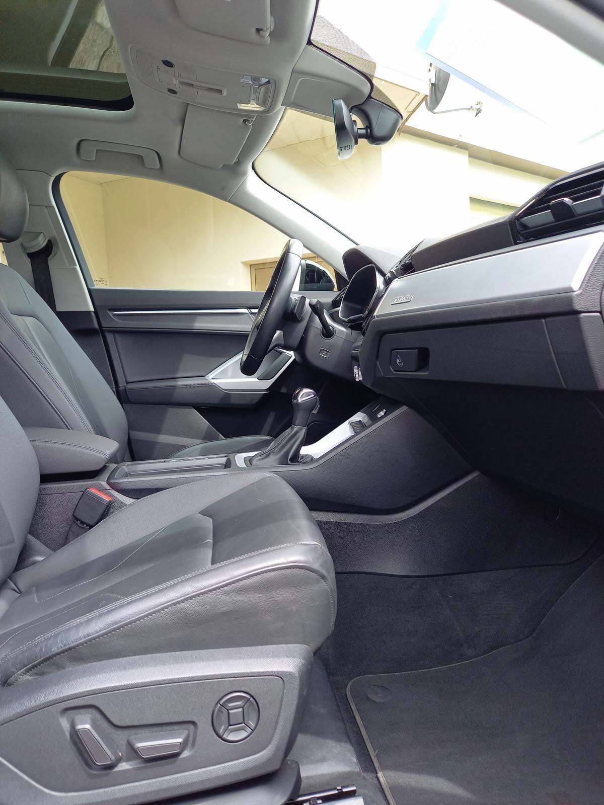 AUDI Q3 Sportback 45 TFSI S line quattro S-tronic-image-8