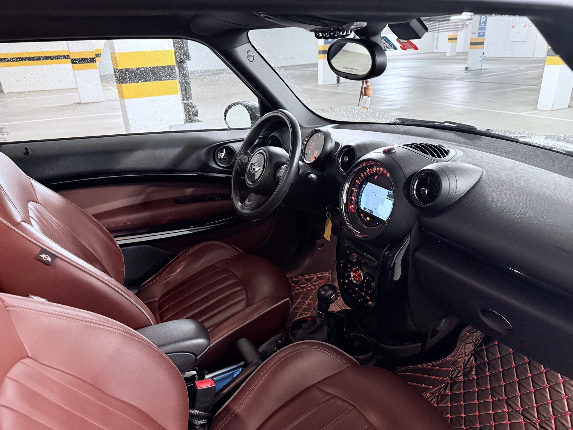 MINI Paceman R 61 Cooper S ALL4 190 PS-image-11