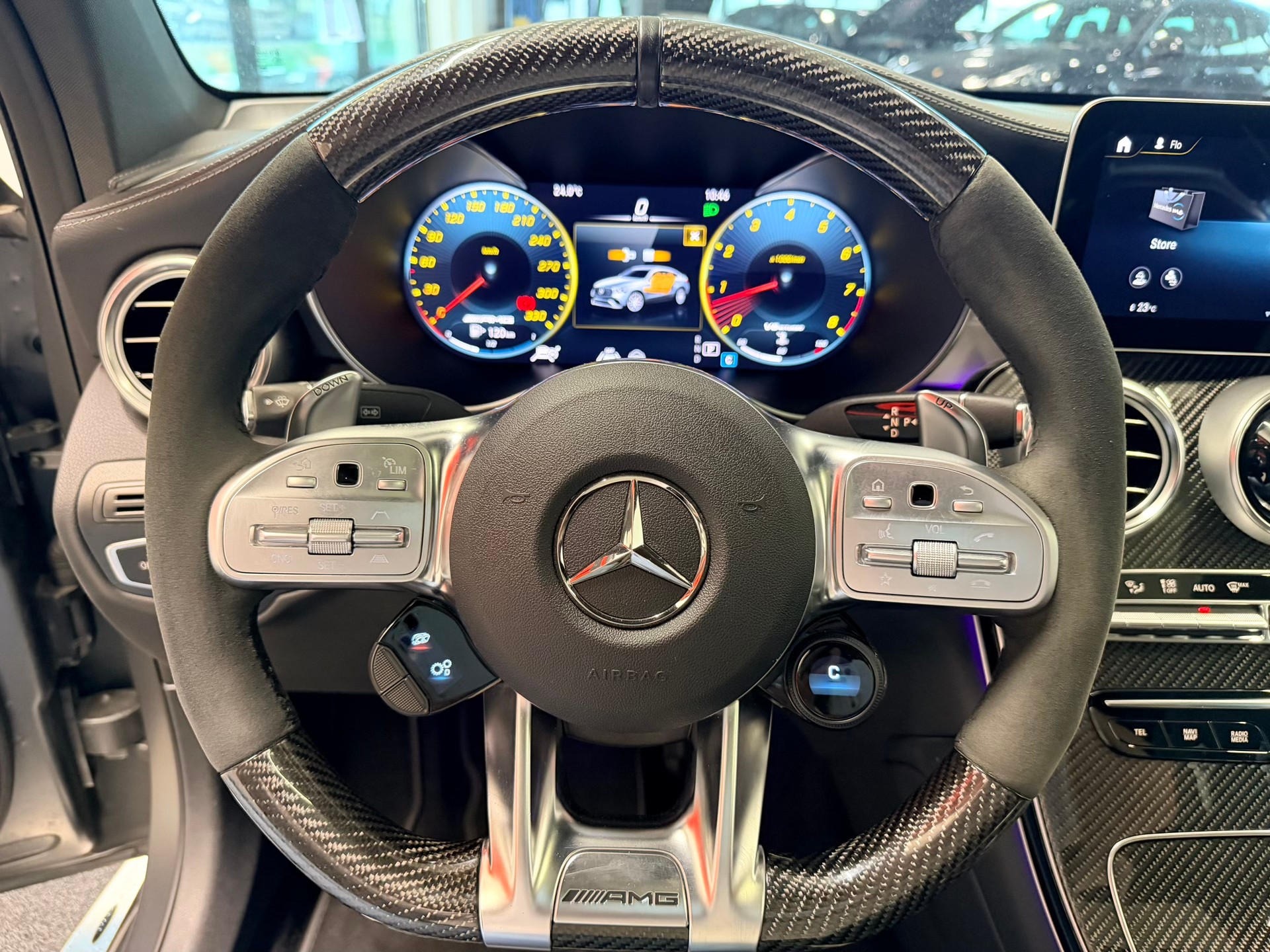 MERCEDES-BENZ GLC Coupé 63 S AMG 4Matic 9G-Tronic-image-25