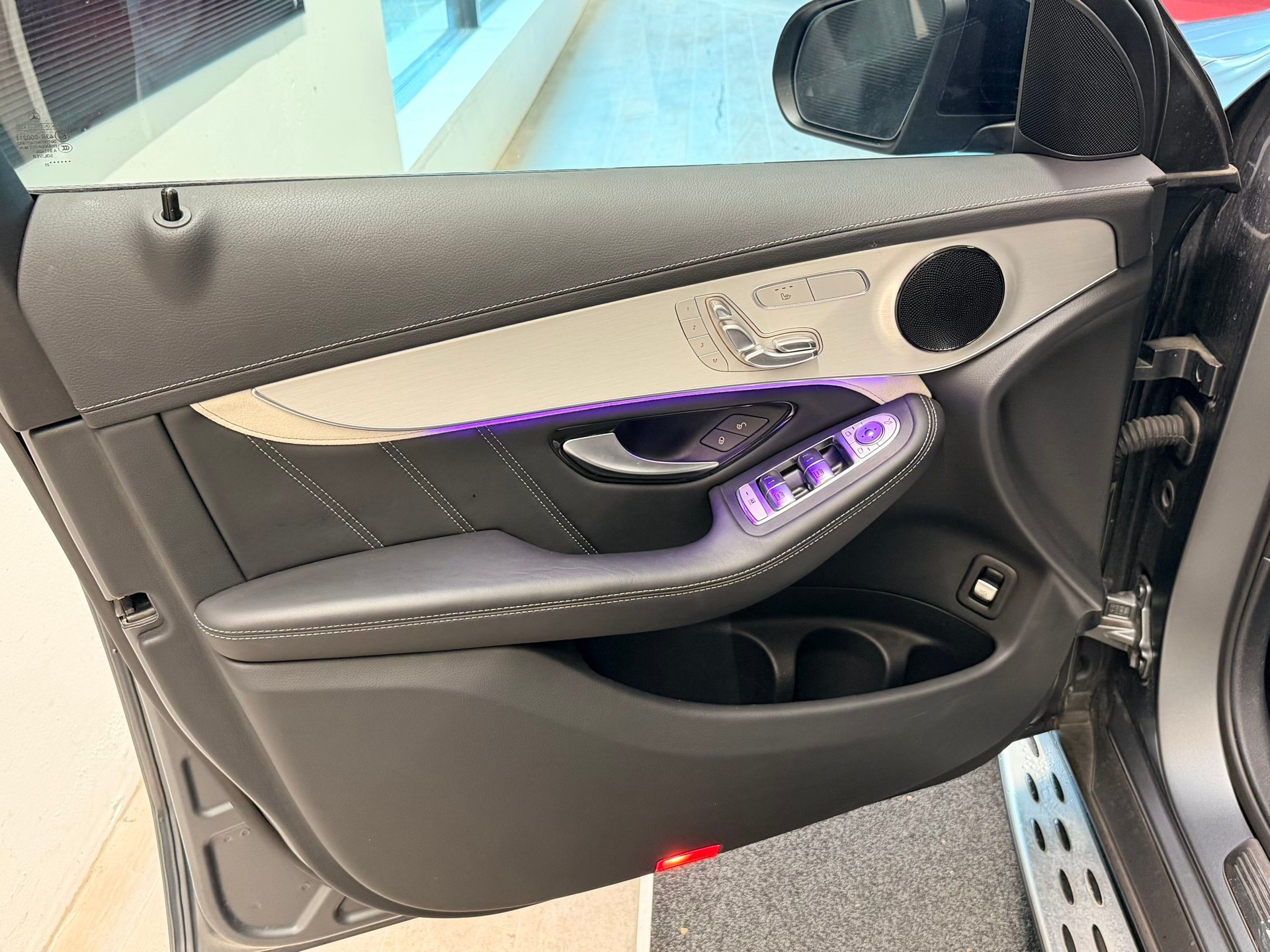 MERCEDES-BENZ GLC Coupé 63 S AMG 4Matic 9G-Tronic-image-12