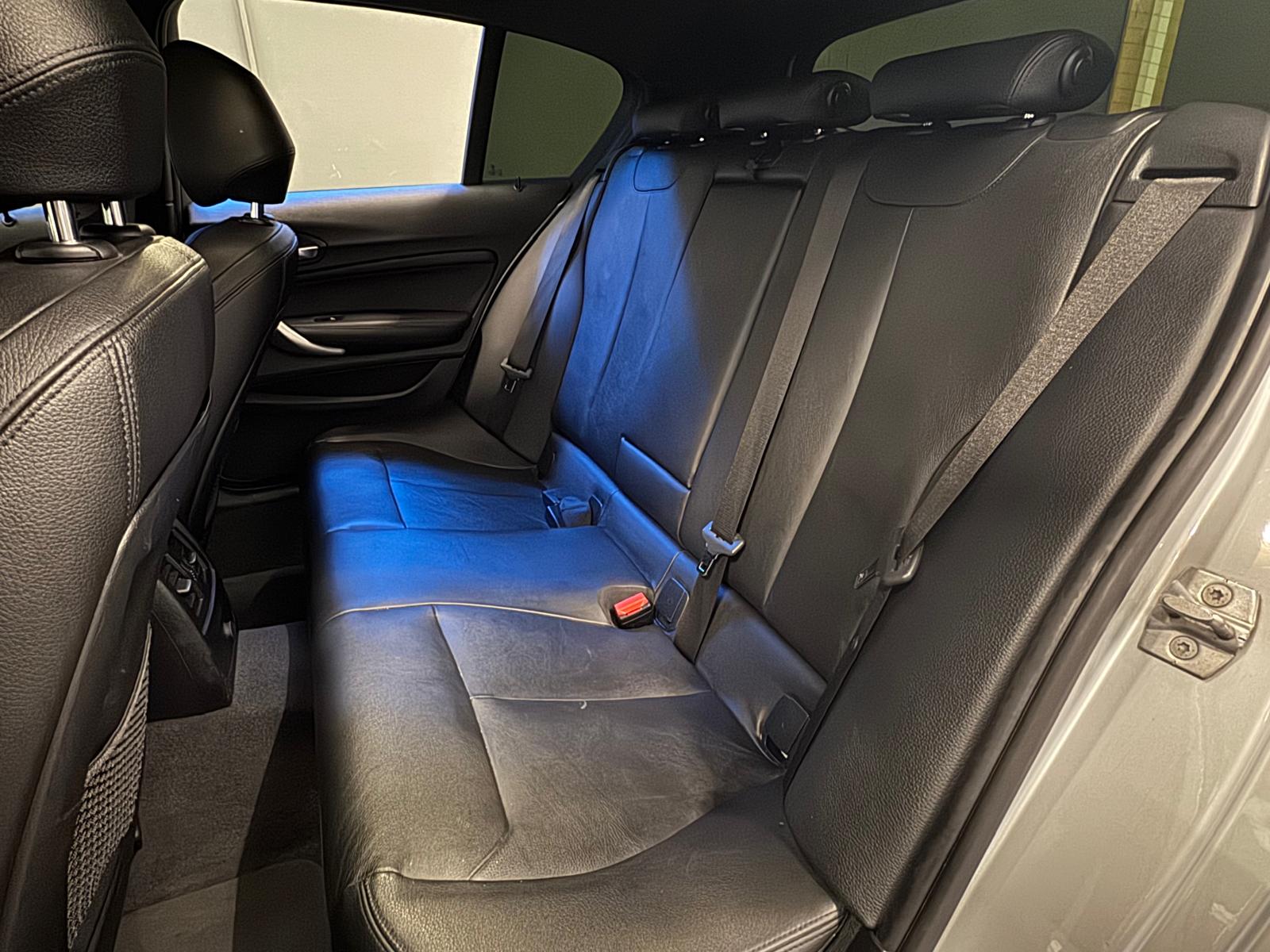 BMW M135i xDrive Steptronic-image-10