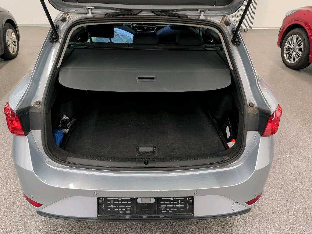 SEAT Leon ST 2.0 TDI EVO DSG Style ** CH Auto ** 1. Hand ** Frisch ab MFK und Service **-image-6