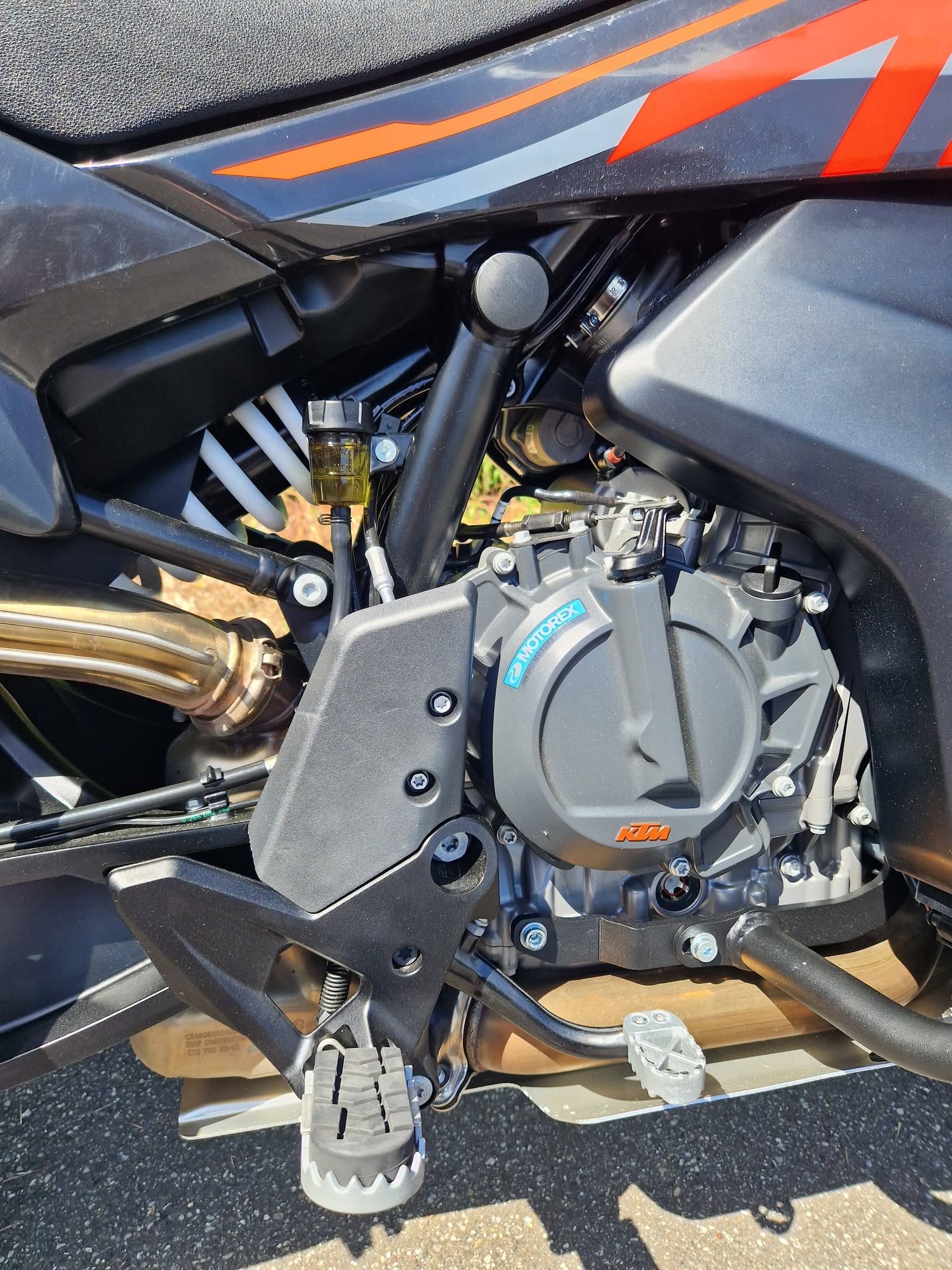 KTM 790 Adventure-image-2