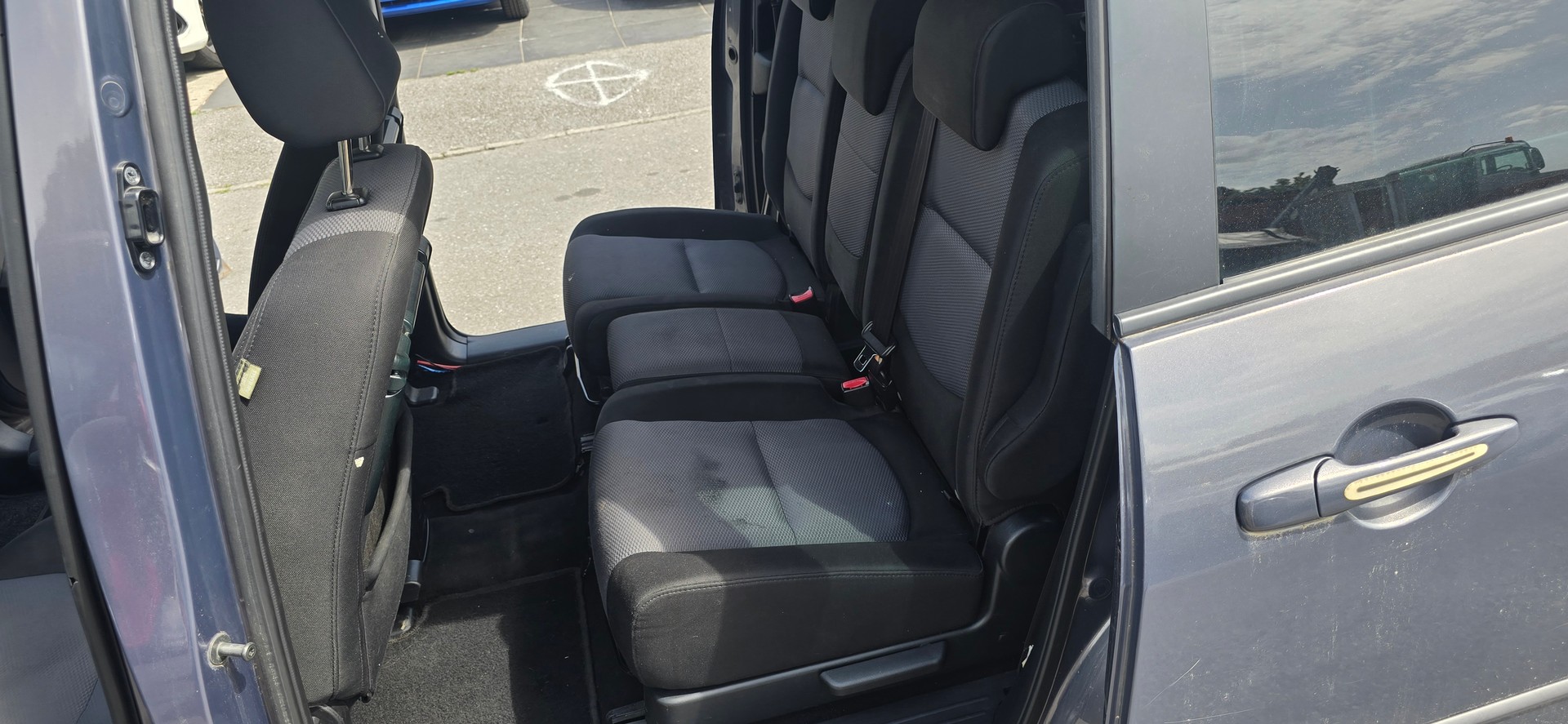 MAZDA 5 2.0d 16V Confort-image-10