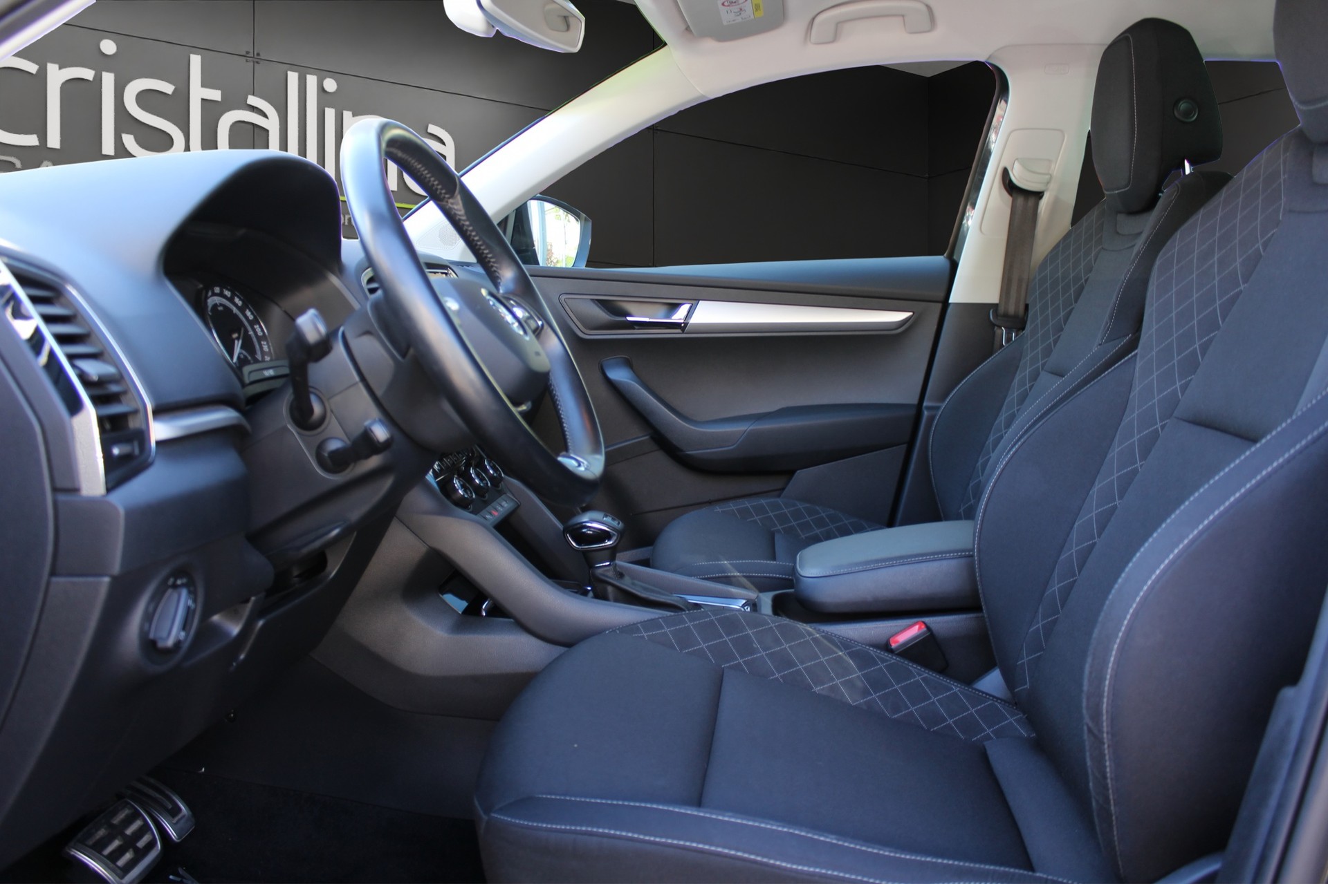 SKODA Karoq 2.0 TDI Ambition 4x4 DSG-image-6