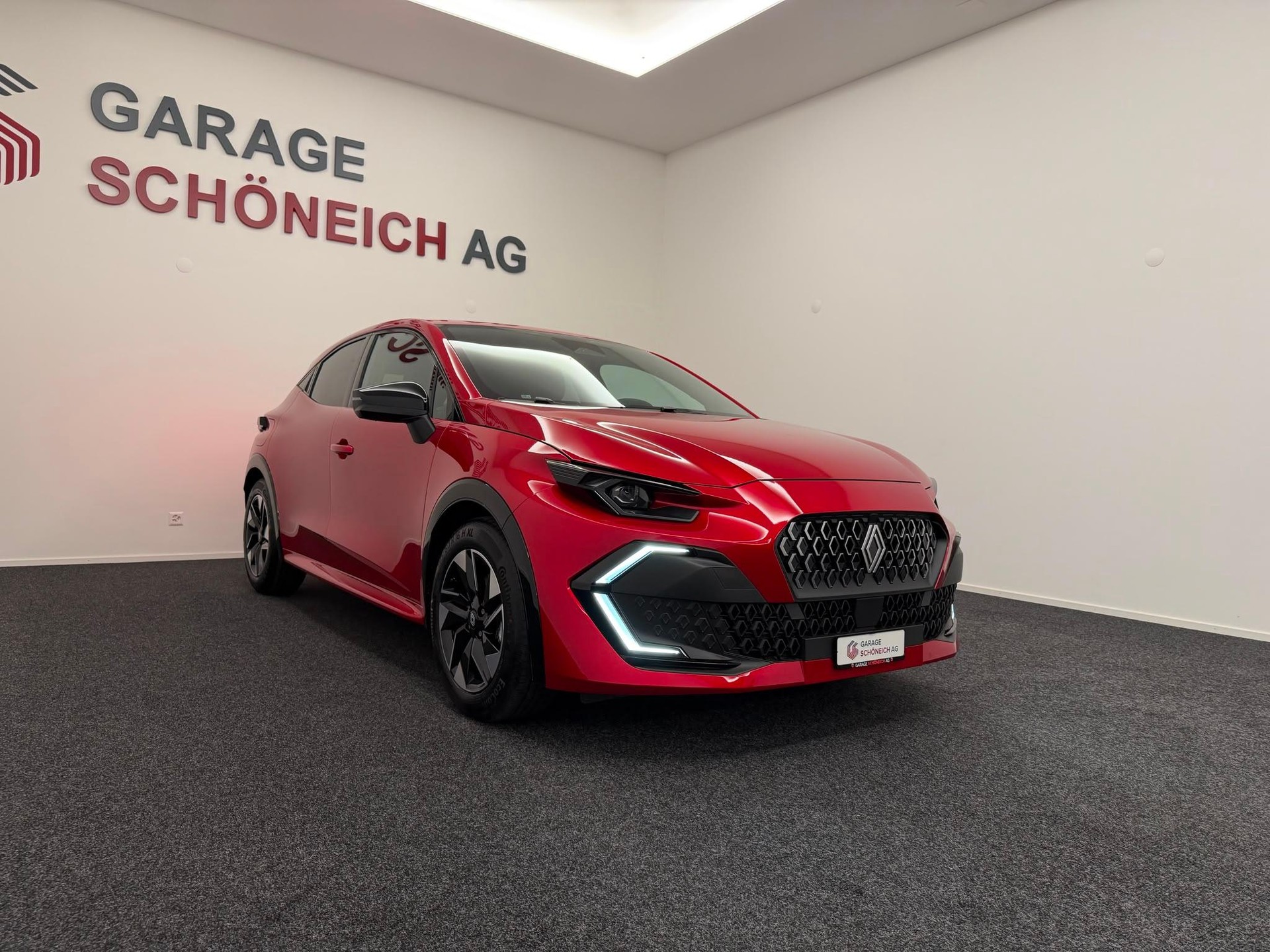 RENAULT Clio 1.2 TCe techno EDC-showroom-element-2