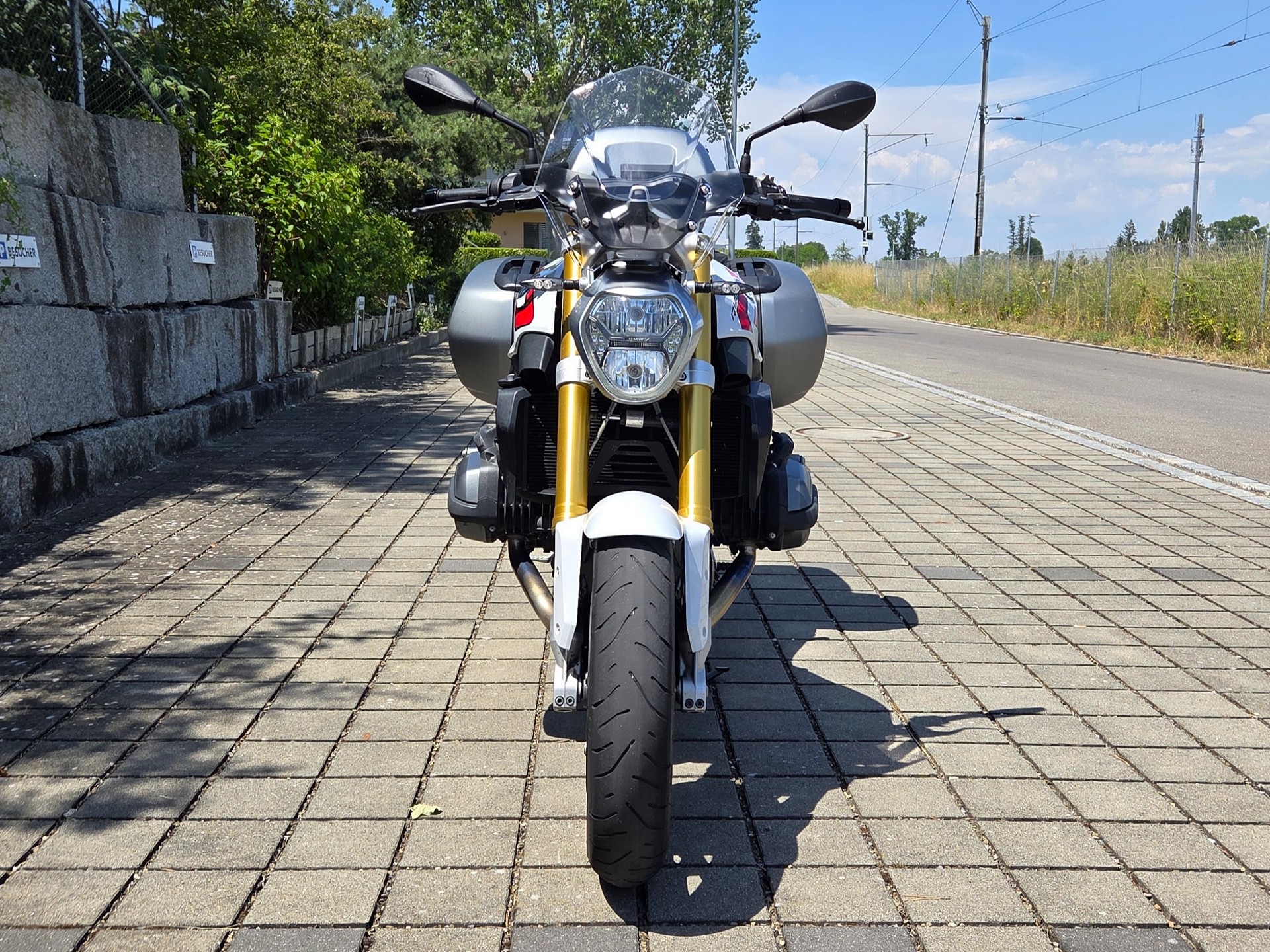 BMW R LC-image-7