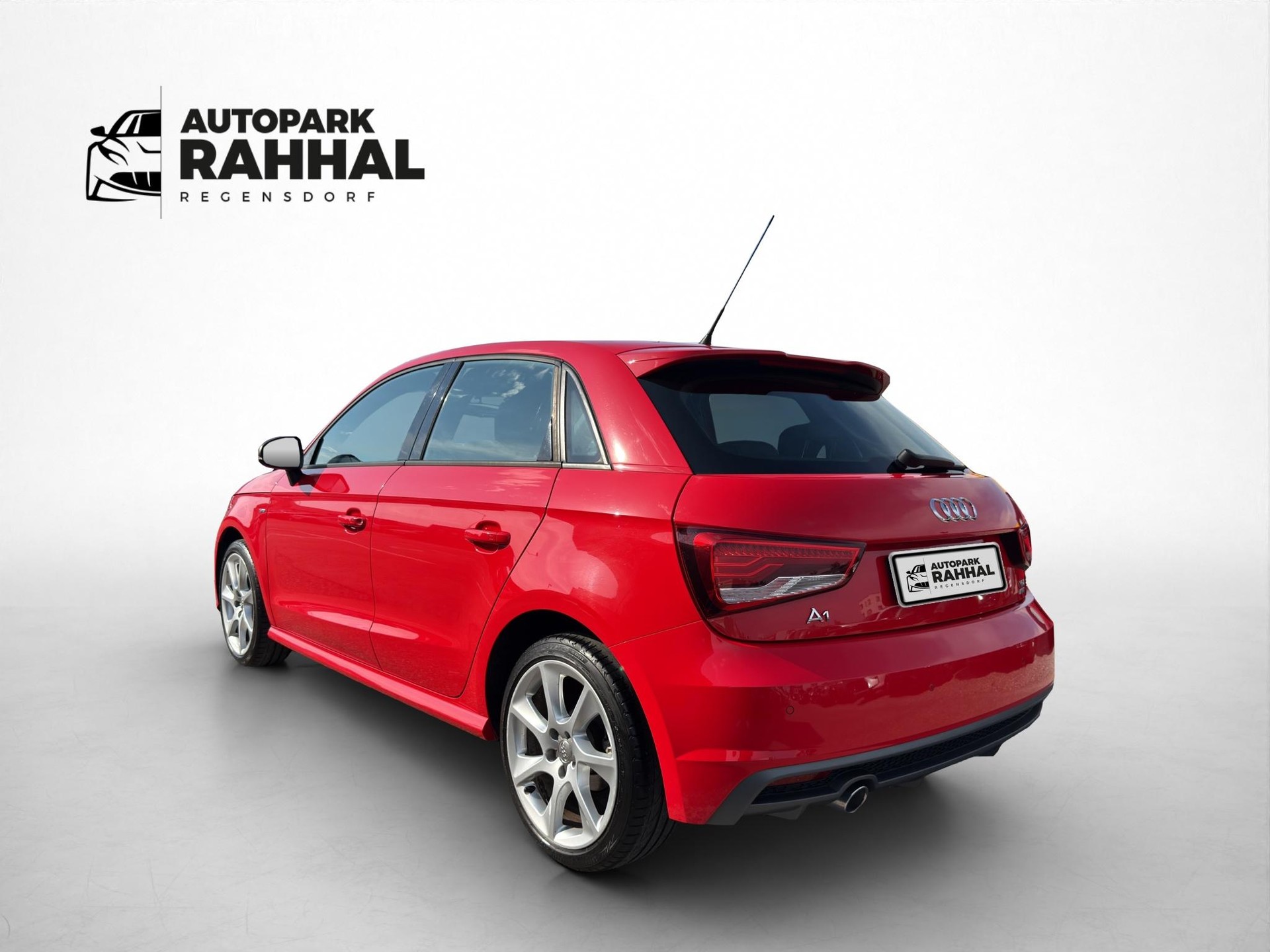 AUDI A1 Sportback 1.4 TDI Sport S-Line-image-7