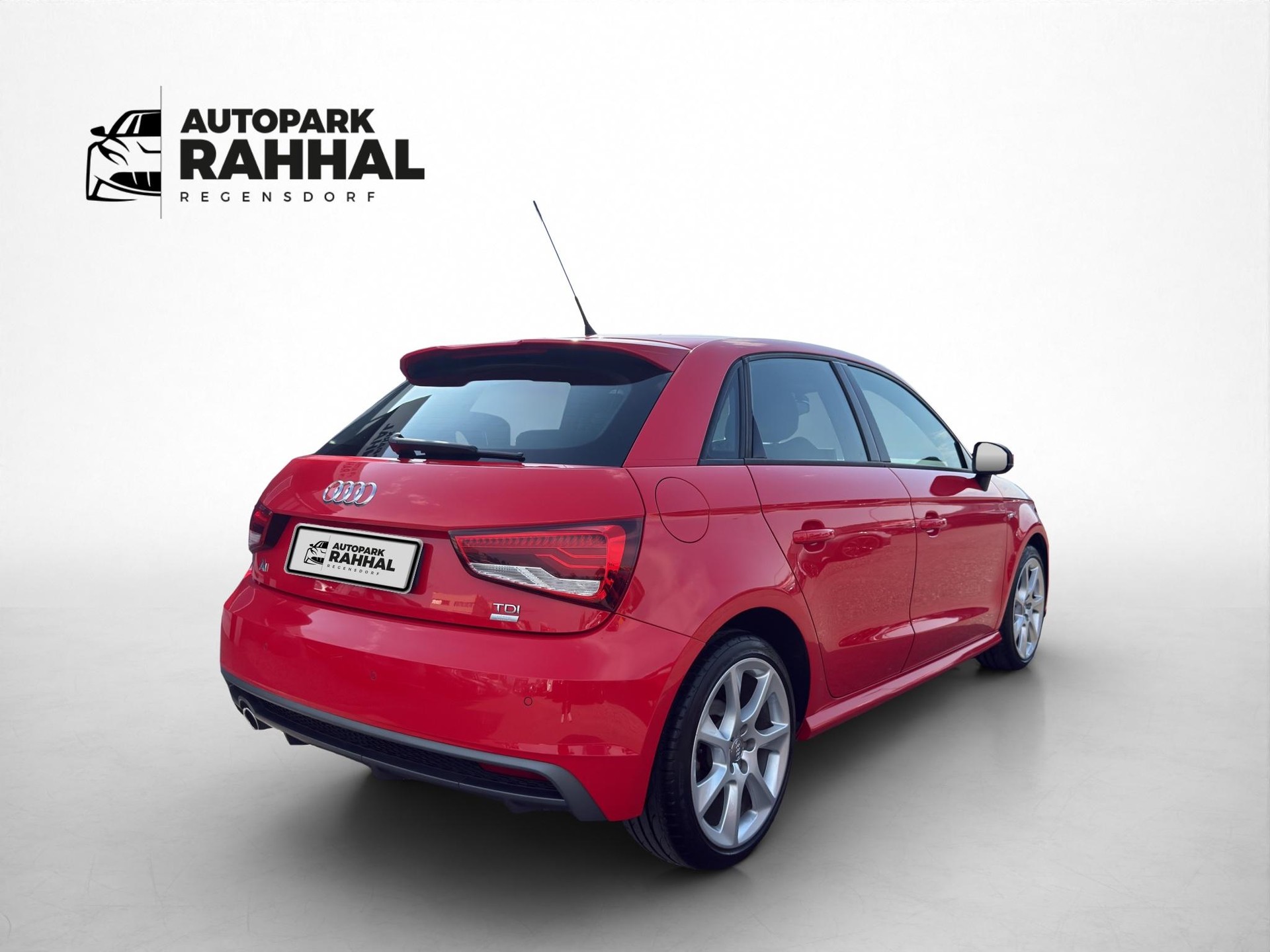 AUDI A1 Sportback 1.4 TDI Sport S-Line-image-4