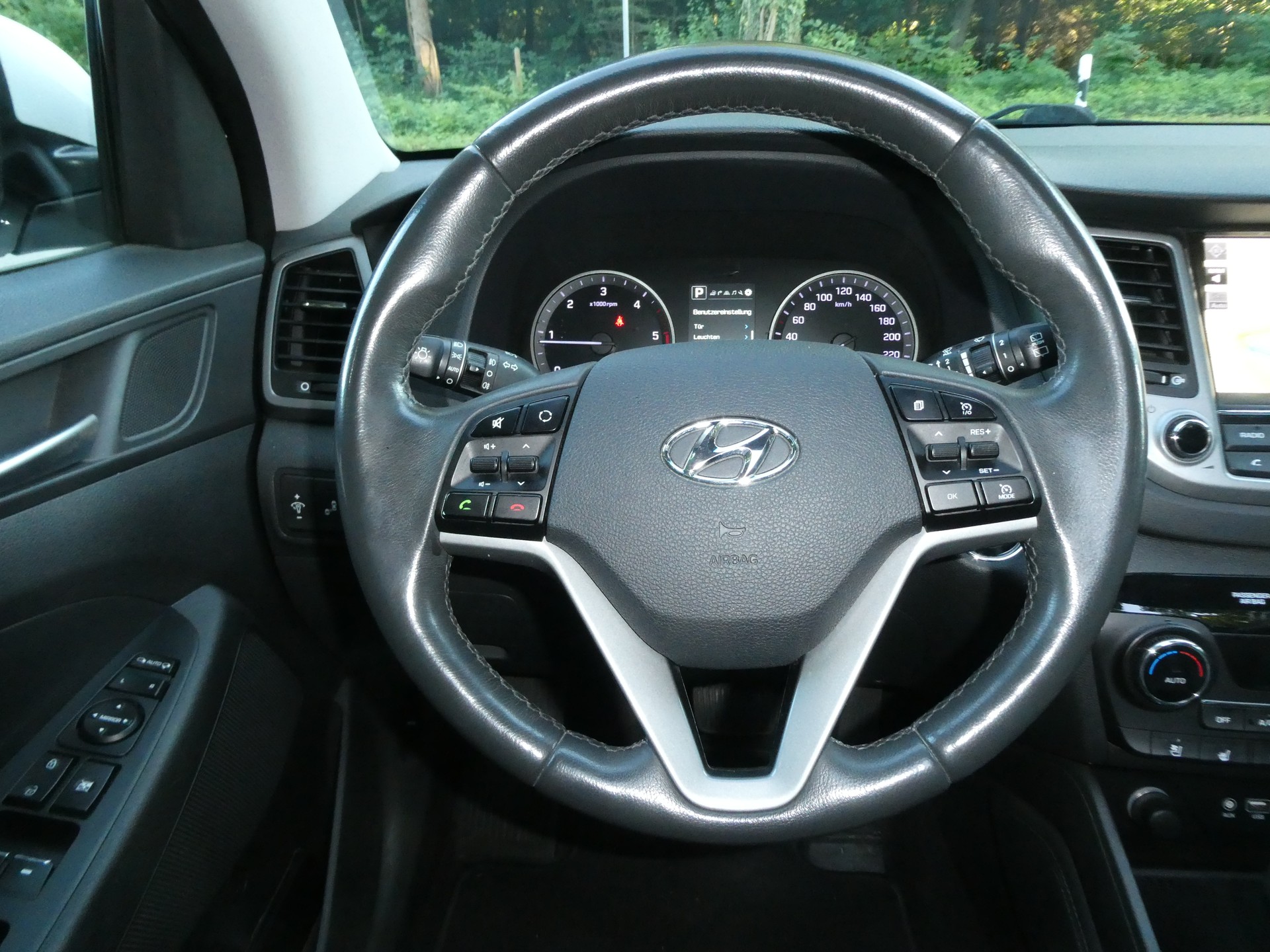 HYUNDAI Tucson 2.0 CRDI Vertex 4WD Automatic-image-12
