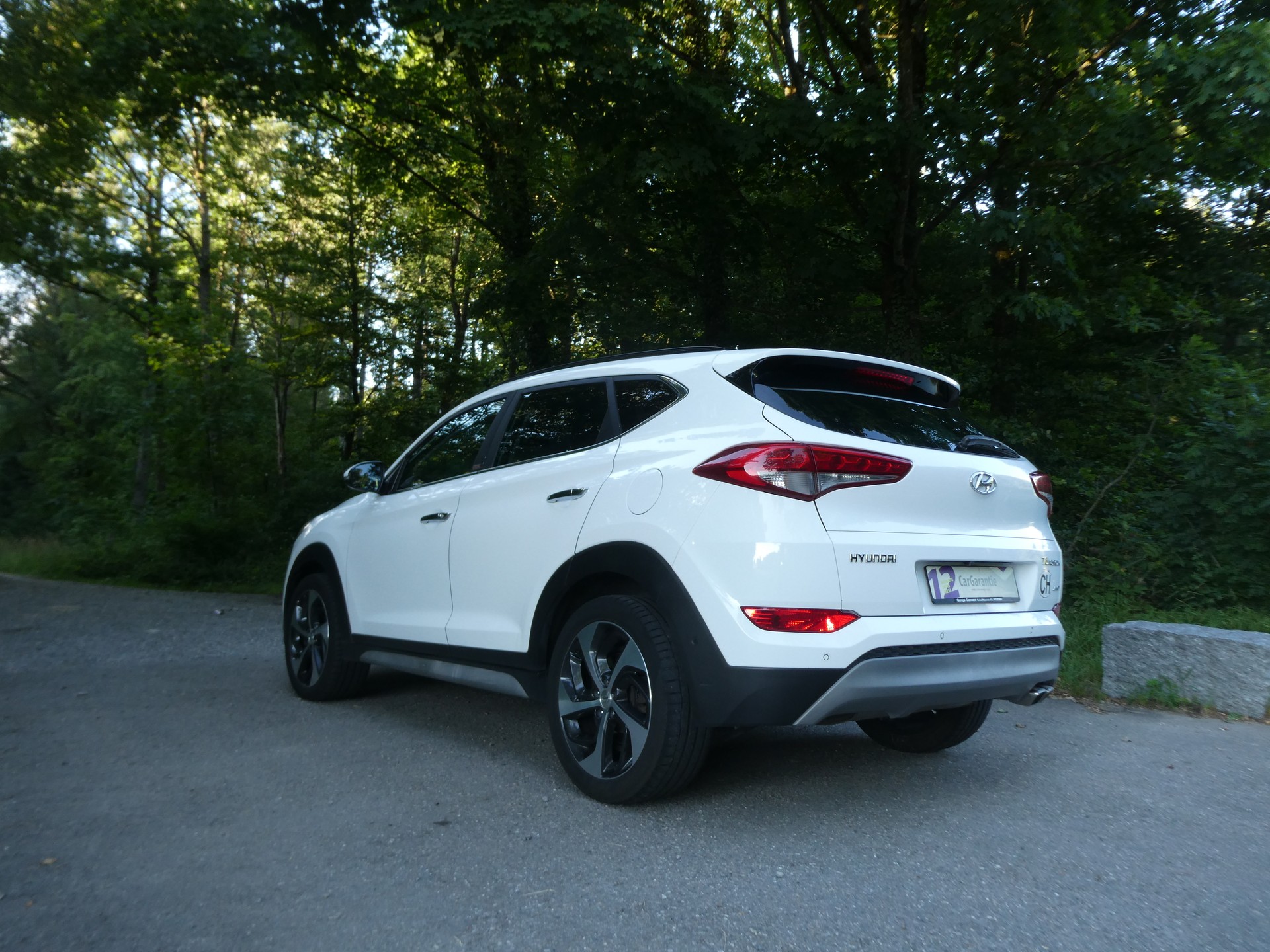 HYUNDAI Tucson 2.0 CRDI Vertex 4WD Automatic-image-2