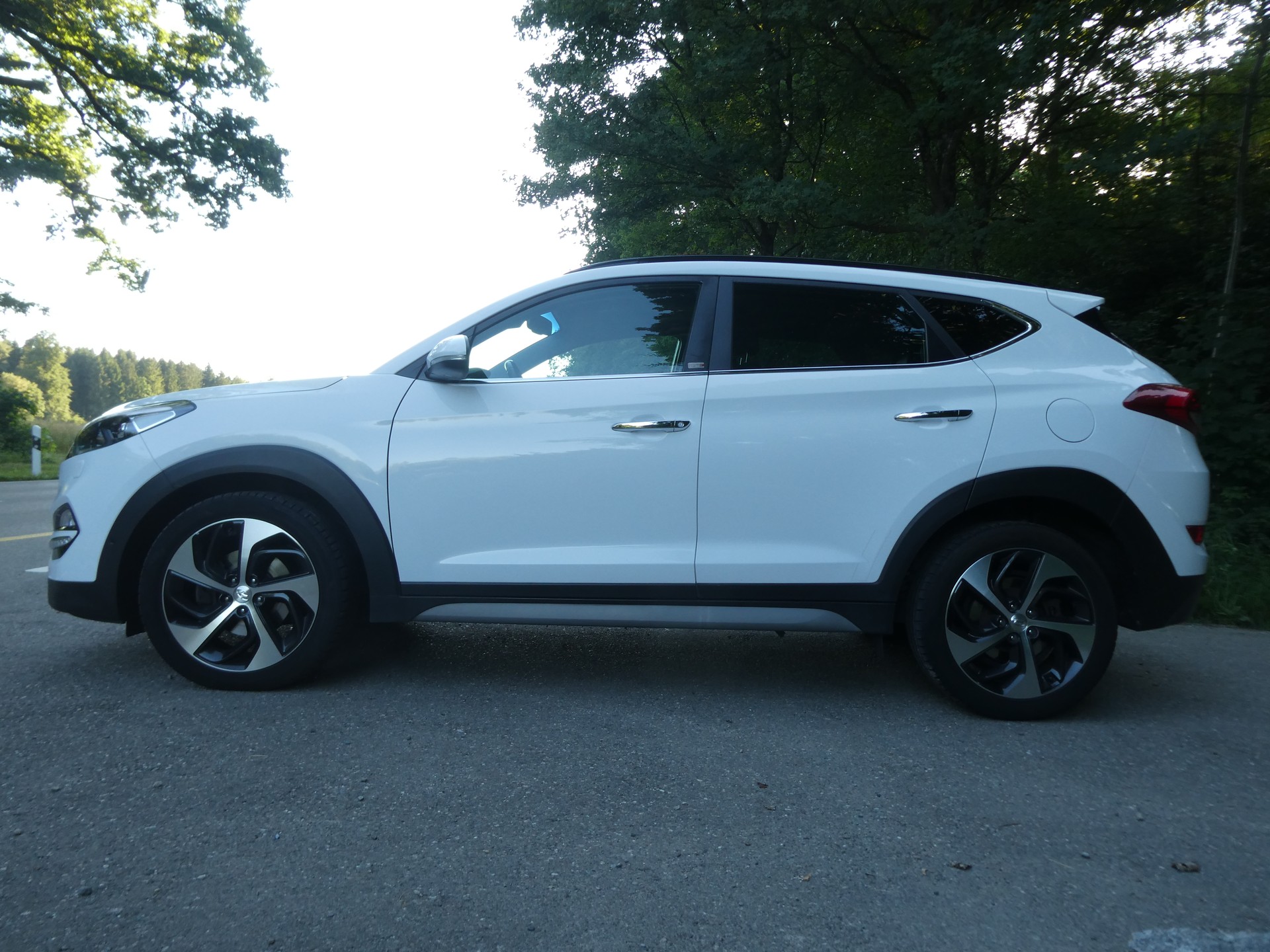 HYUNDAI Tucson 2.0 CRDI Vertex 4WD Automatic-image-5