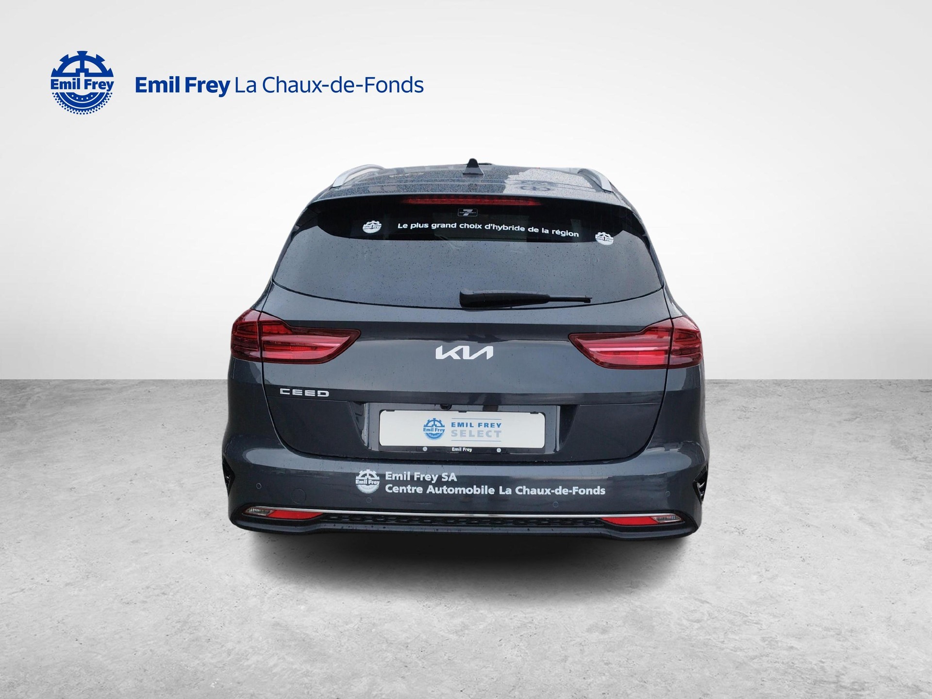 KIA Ceed SW 1.5 T-GDi Power-showroom-element-3