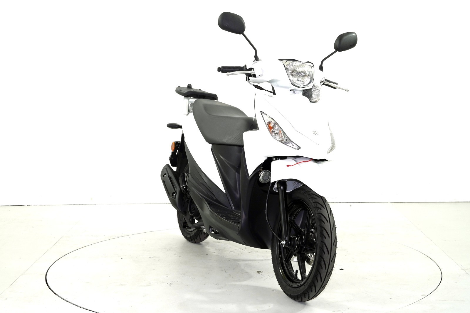 SUZUKI UK 110 ABS-image-1