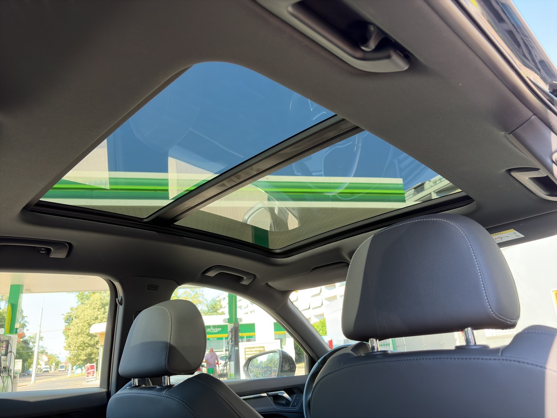 AUDI Q3 45 TFSI S line quattro S-tronic-image-28