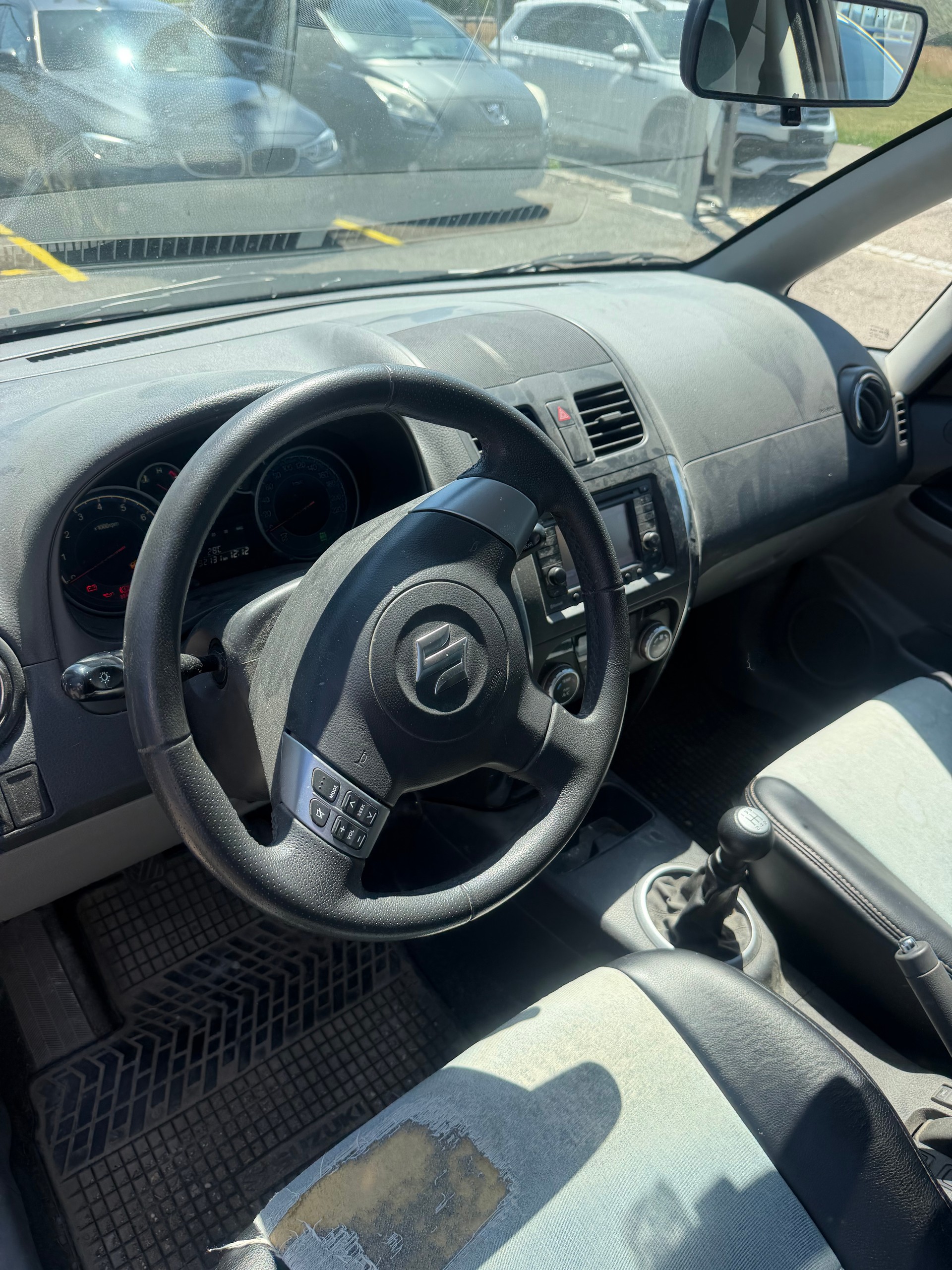 SUZUKI SX4 1.6 16V GL Piz Sulai 4WD-image-8