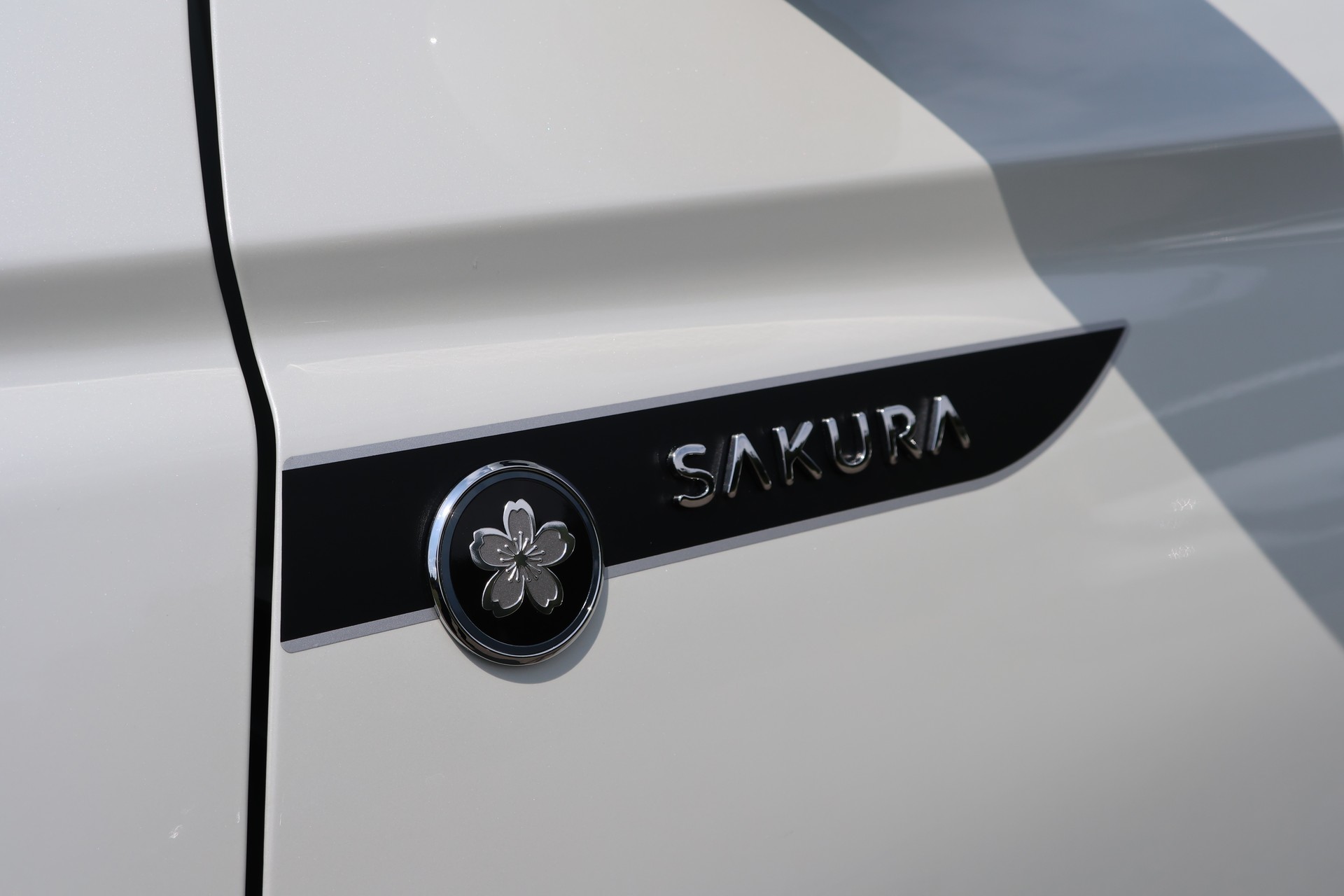 SUZUKI Swift 1.2i Sakura Hybrid 4x4-image-16