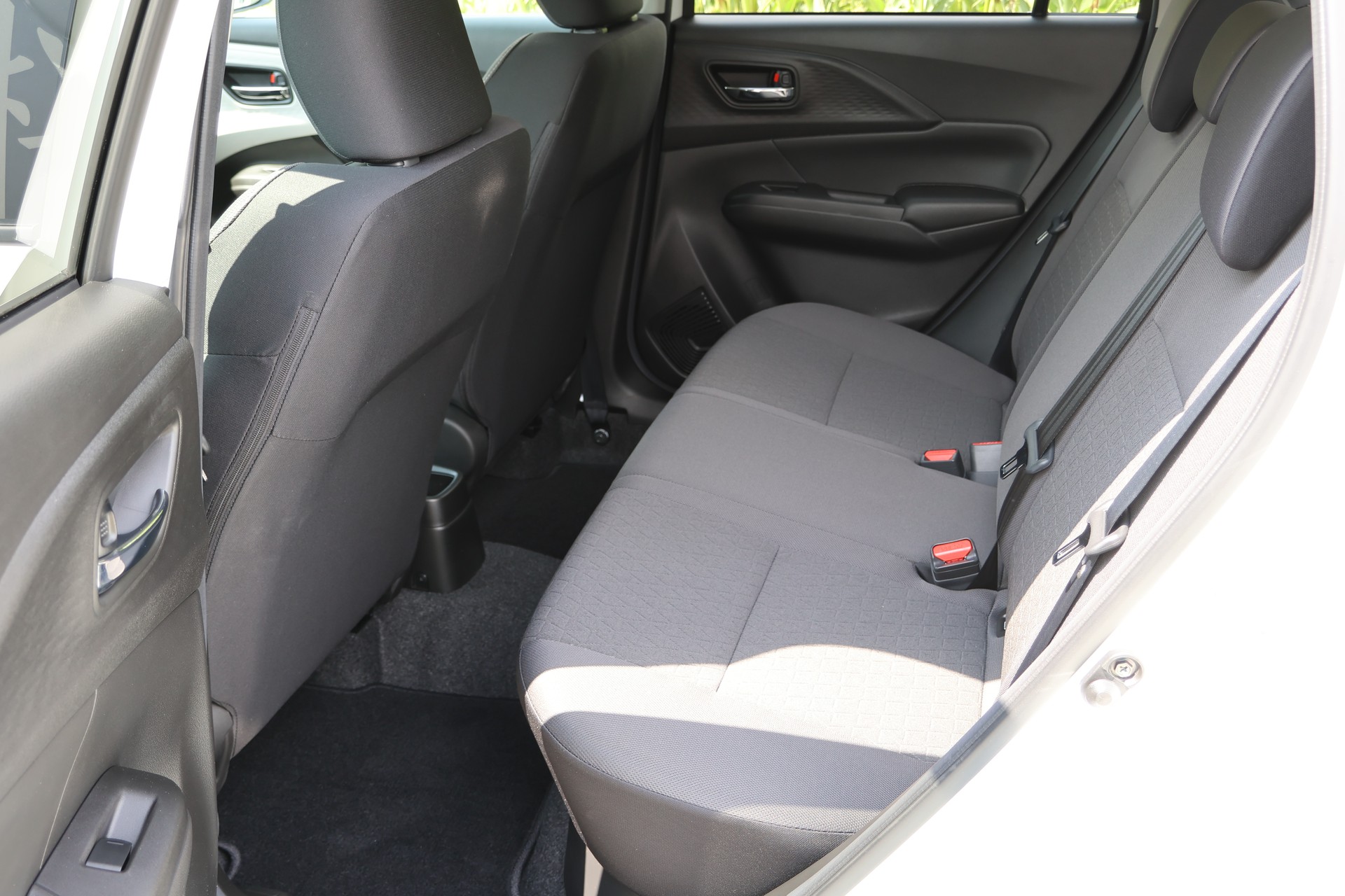 SUZUKI Swift 1.2i Sakura Hybrid 4x4-image-13