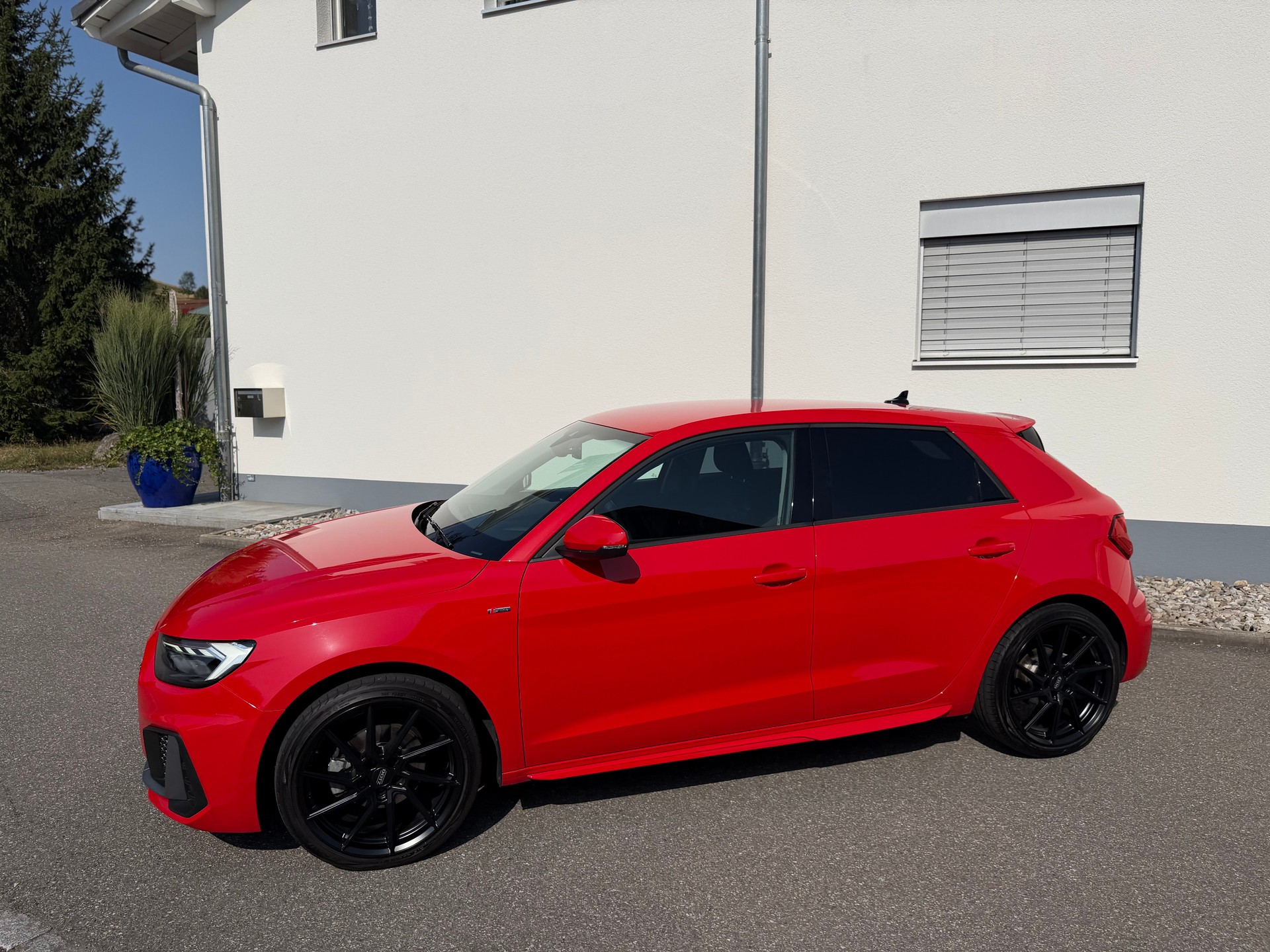 AUDI A1 Sportback 35 TFSI S Line S-tronic-image-11
